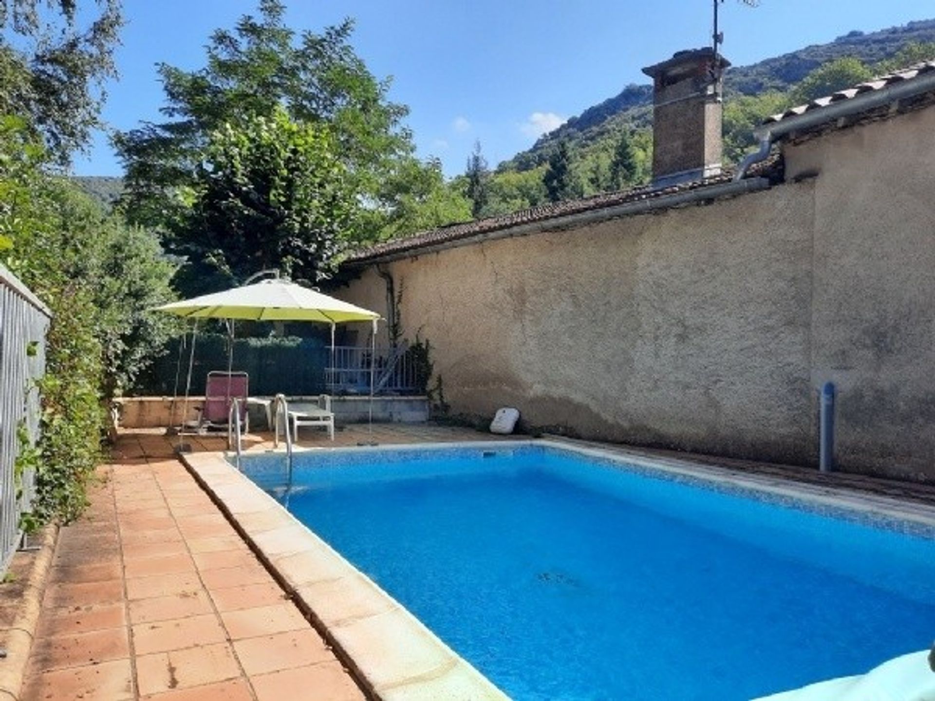 Casa nel Saint-Pons-De-Thomieres, Languedoc-Roussillon 10099759