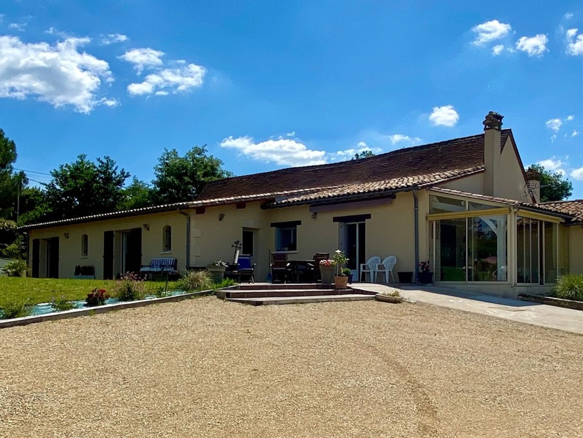 casa en Ginestet, Nouvelle-Aquitaine 10100235