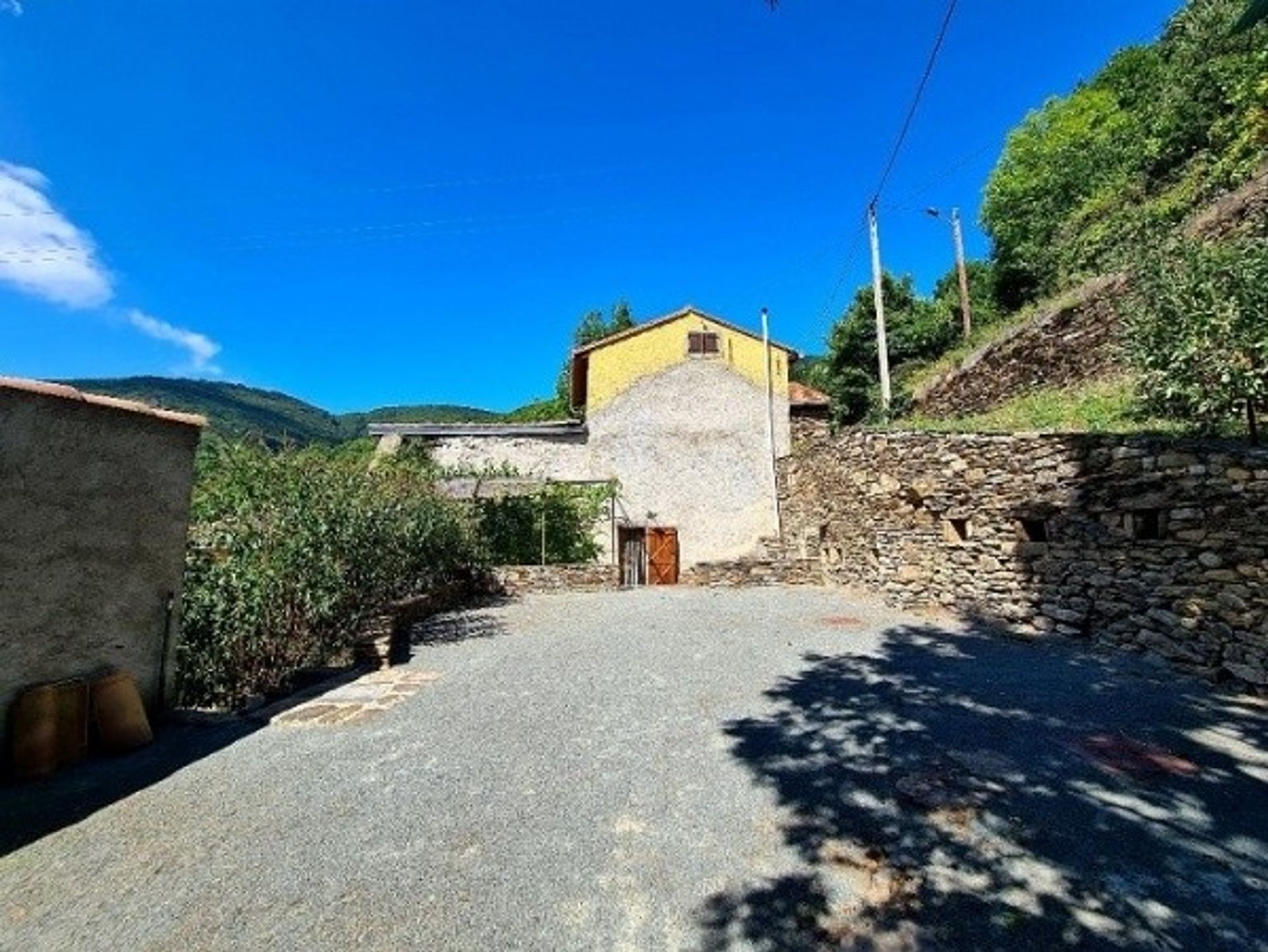 casa no Saint-Pons-De-Thomieres, Languedoc-Roussillon 10100287