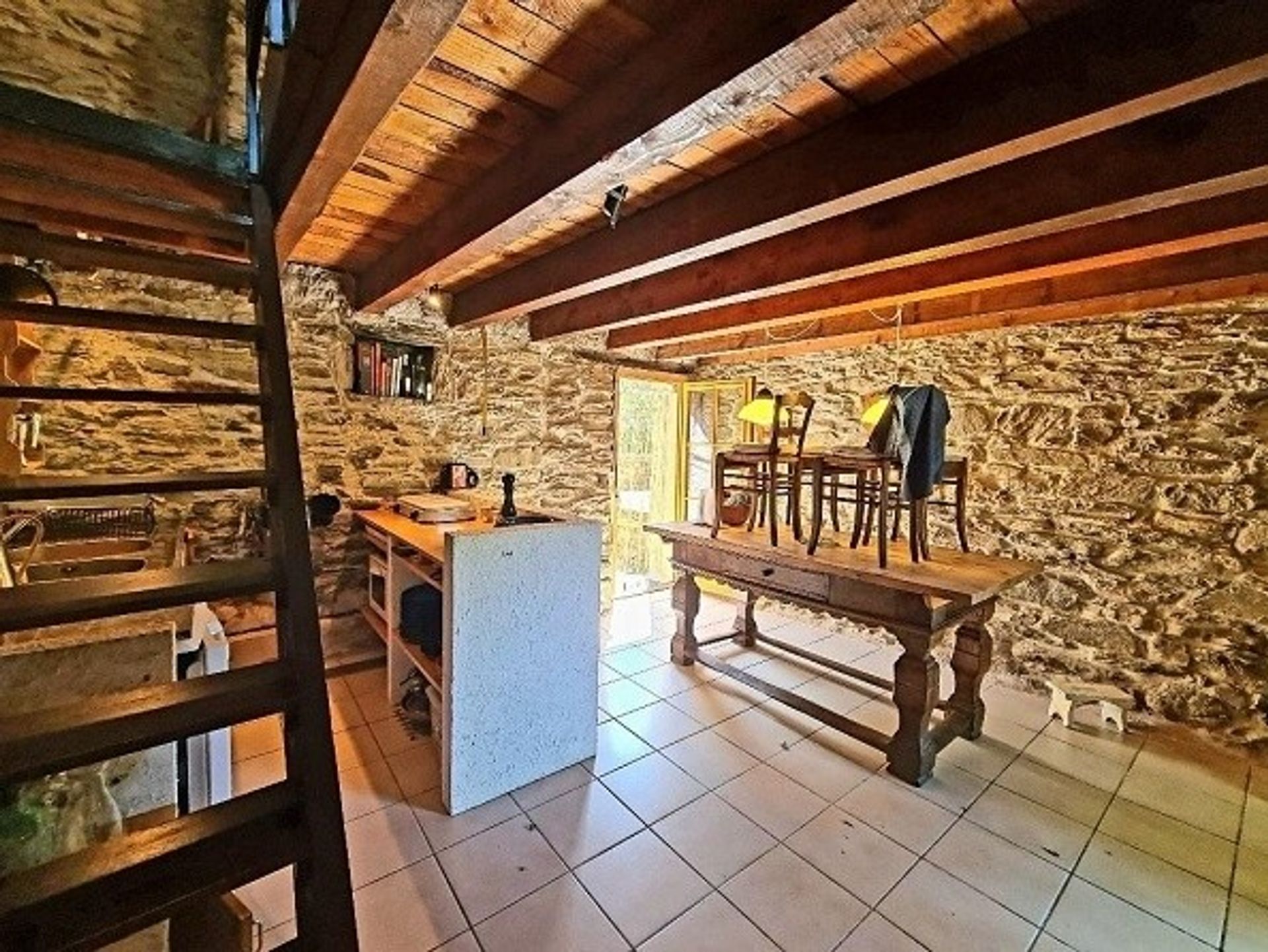 casa no Saint-Pons-De-Thomieres, Languedoc-Roussillon 10100287