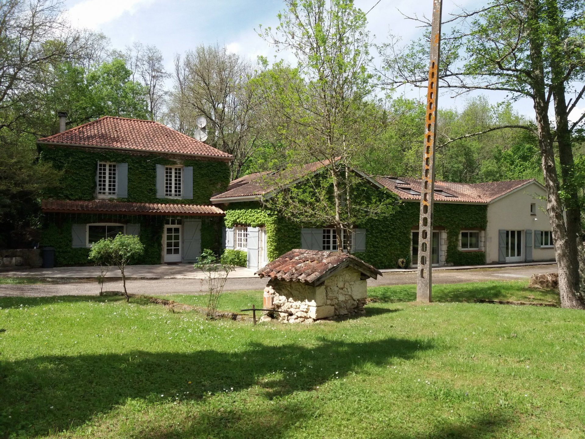 Lain di Hautefage-la-Tour, Nouvelle-Aquitaine 10100346