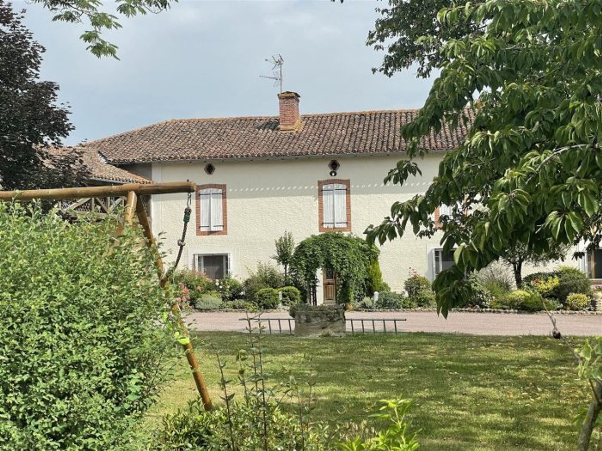 Talo sisään Masseube, Midi-Pyrenees 10100487