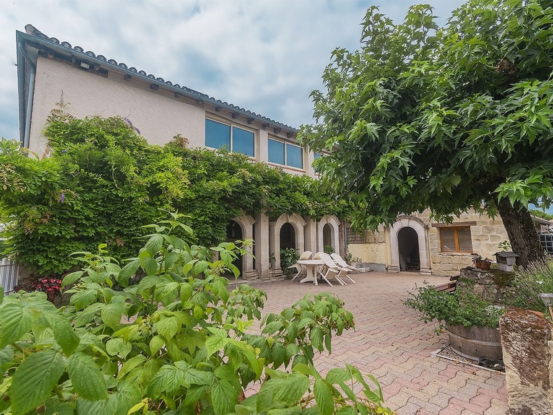 Casa nel Montignac-De-Lauzun, Aquitaine 10100657