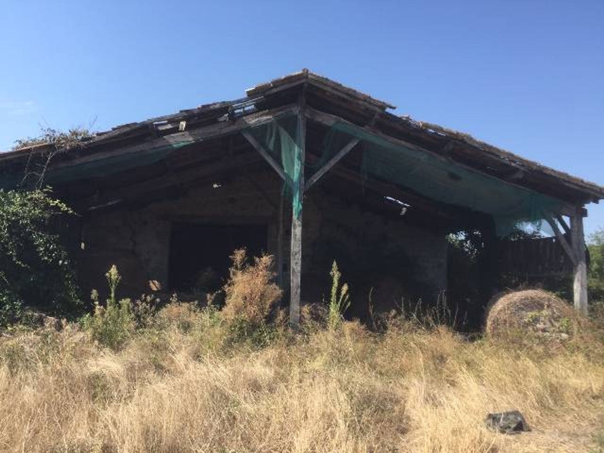 Otro en Castillonnes, Aquitaine 10100852