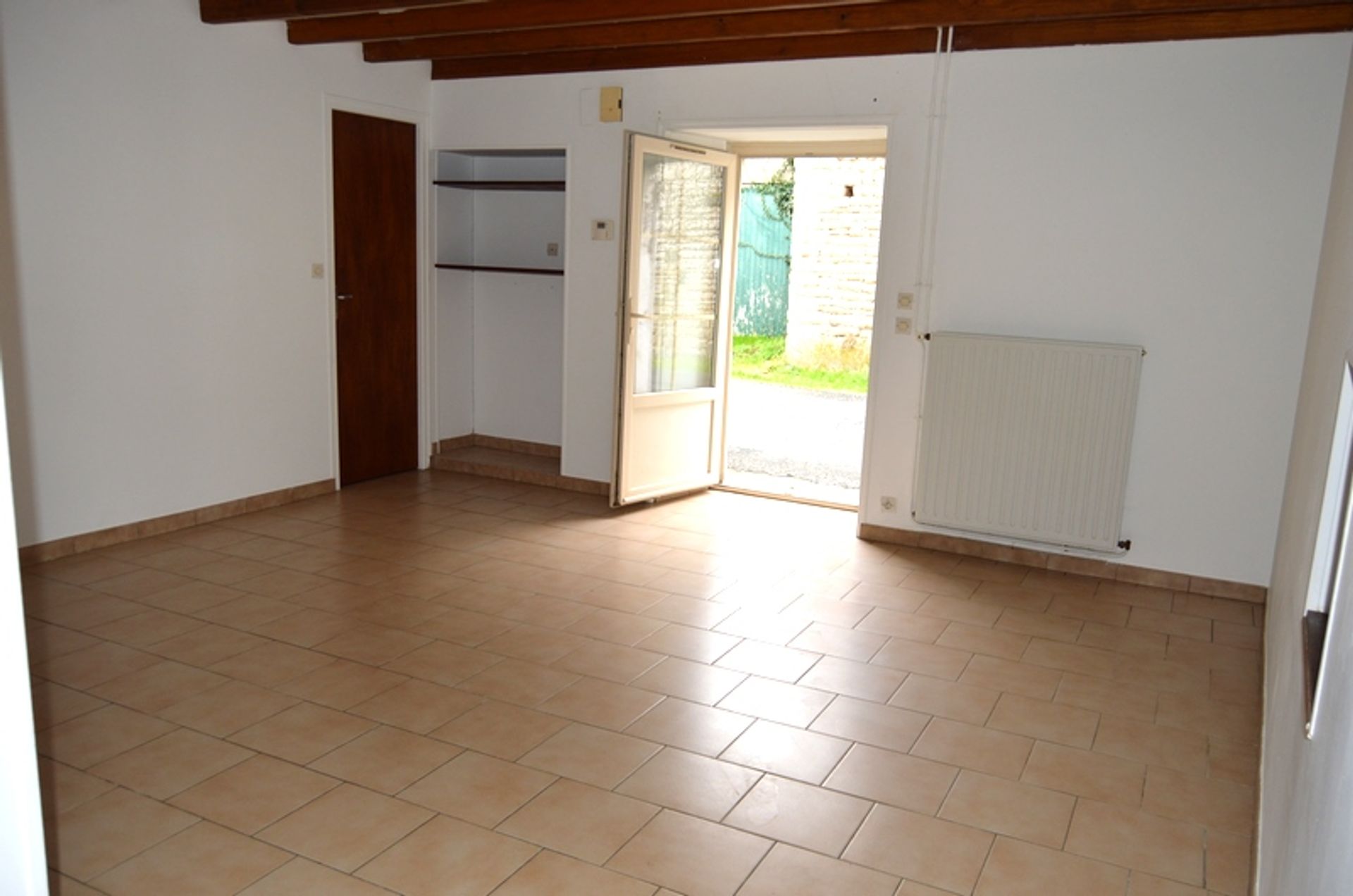 Condominium in Raix, Nouvelle-Aquitaine 10100885