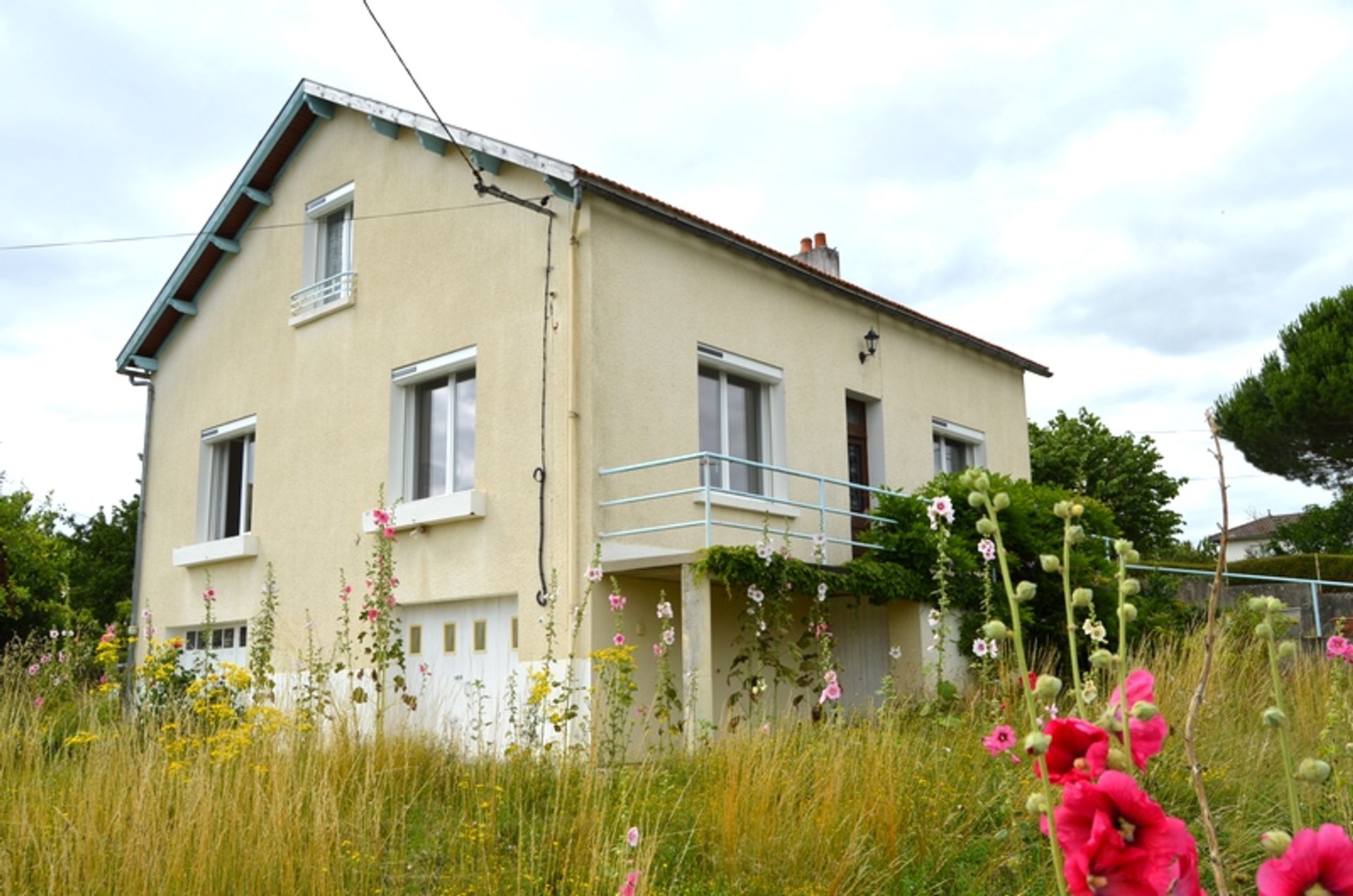 Condominio en RUFFEC, Poitou-Charentes 10100894