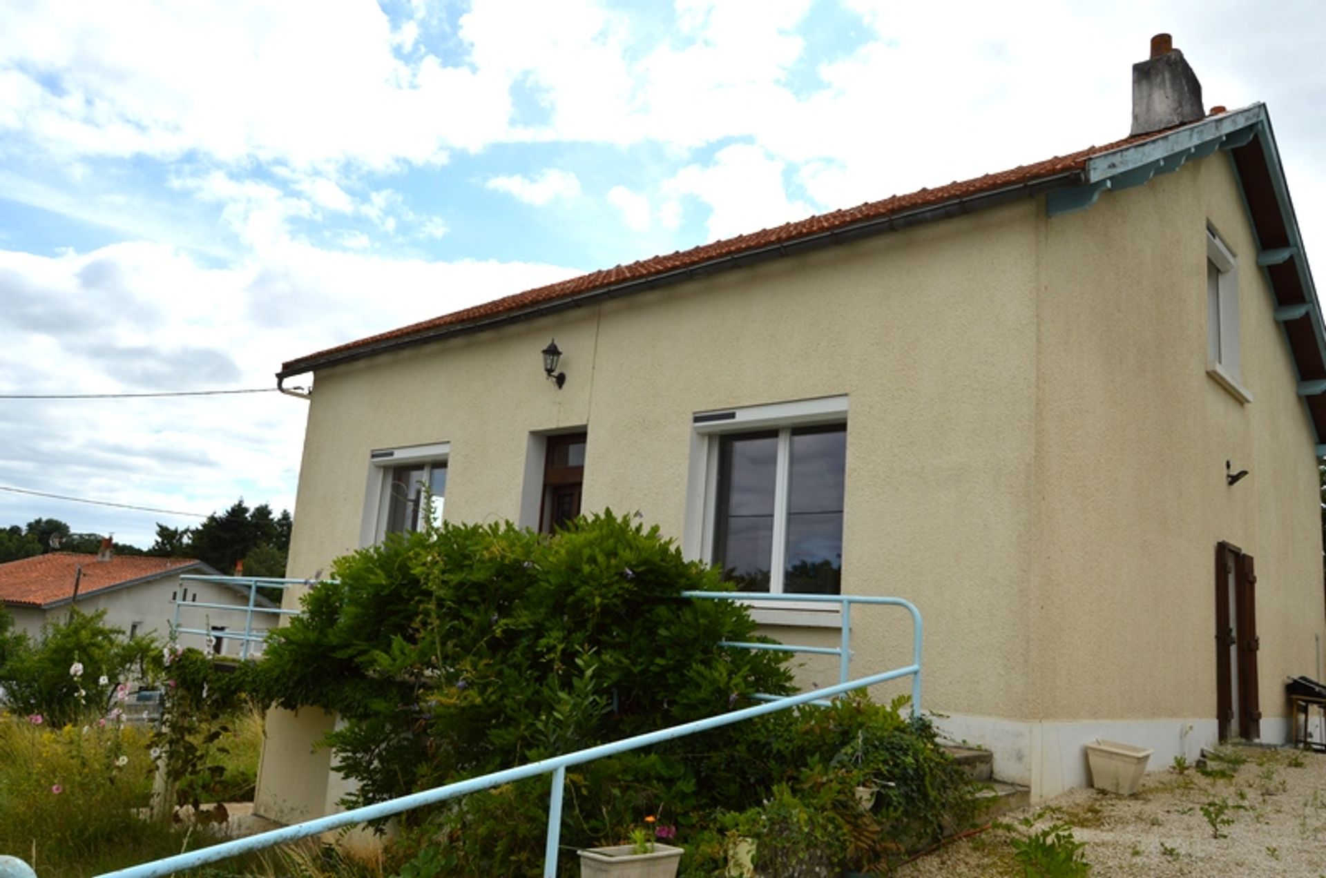 Condominio en RUFFEC, Poitou-Charentes 10100894