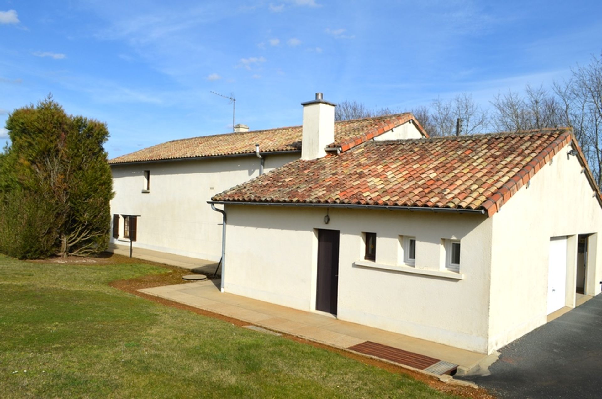 Tierra en Montalembert, Poitou-Charentes 10100922