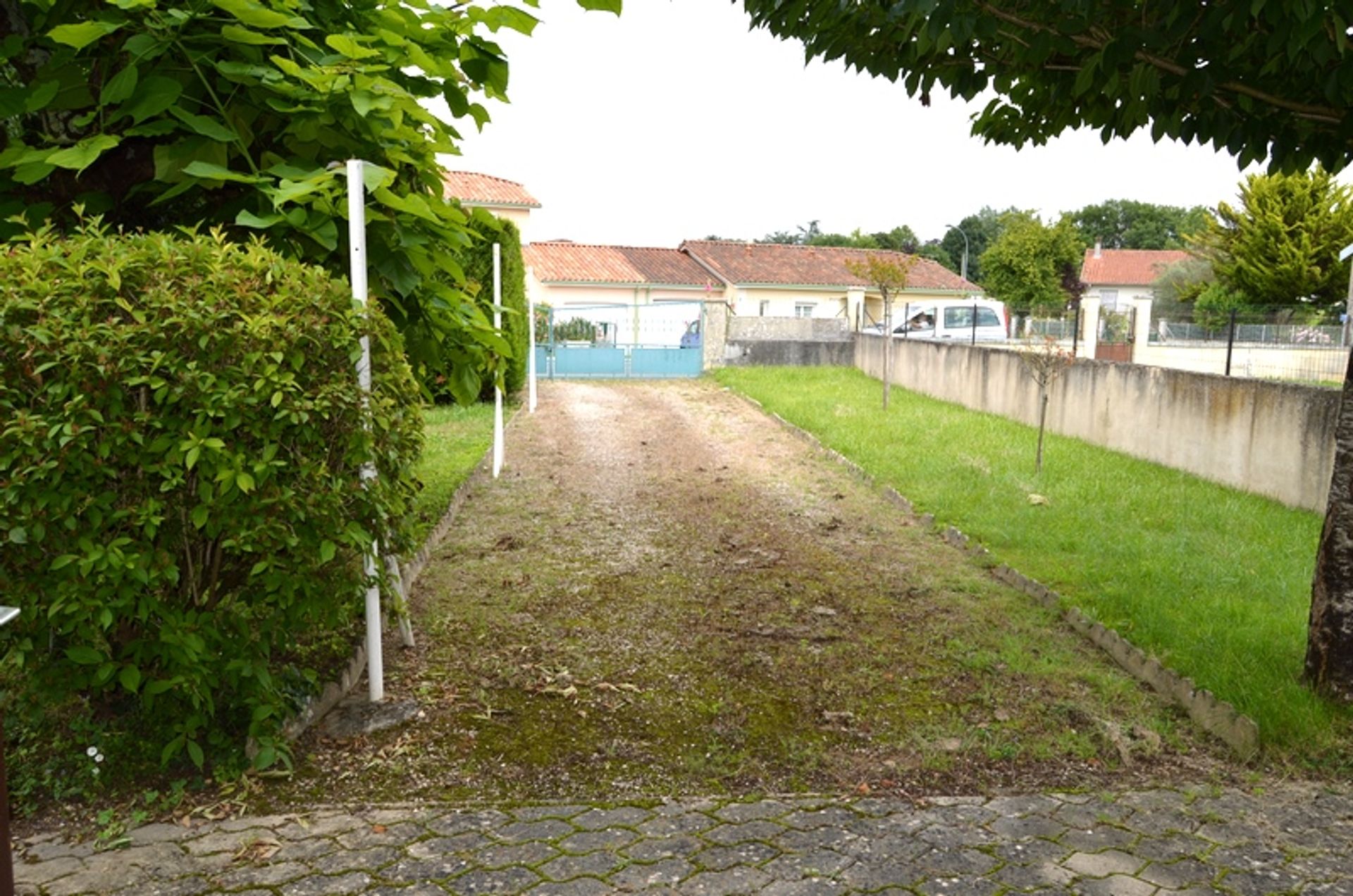 Condominio nel RUFFEC, Poitou-Charentes 10100964