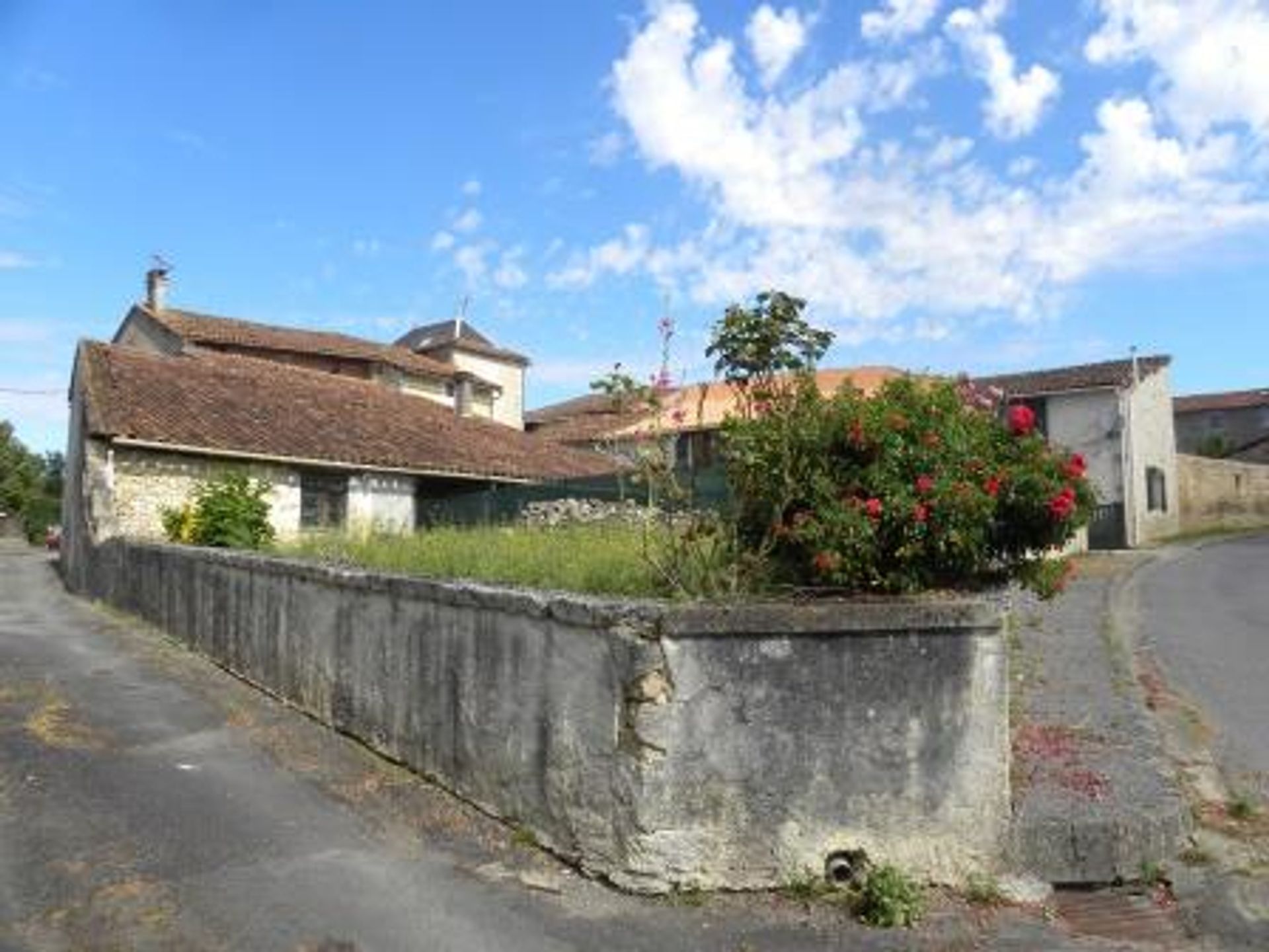 Hus i Saint-Claud, Nouvelle-Aquitaine 10101094