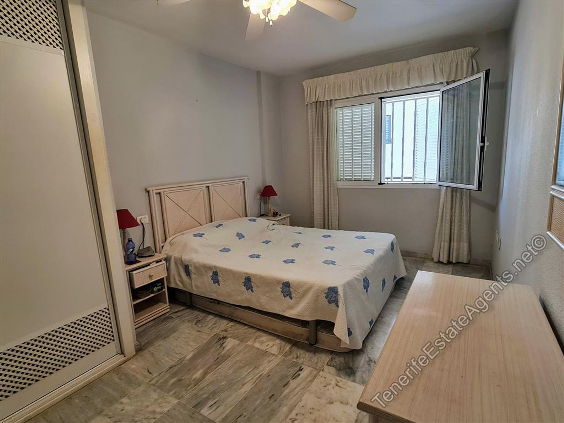 Condominium dans Los Cristianos, Tenerife 10101329