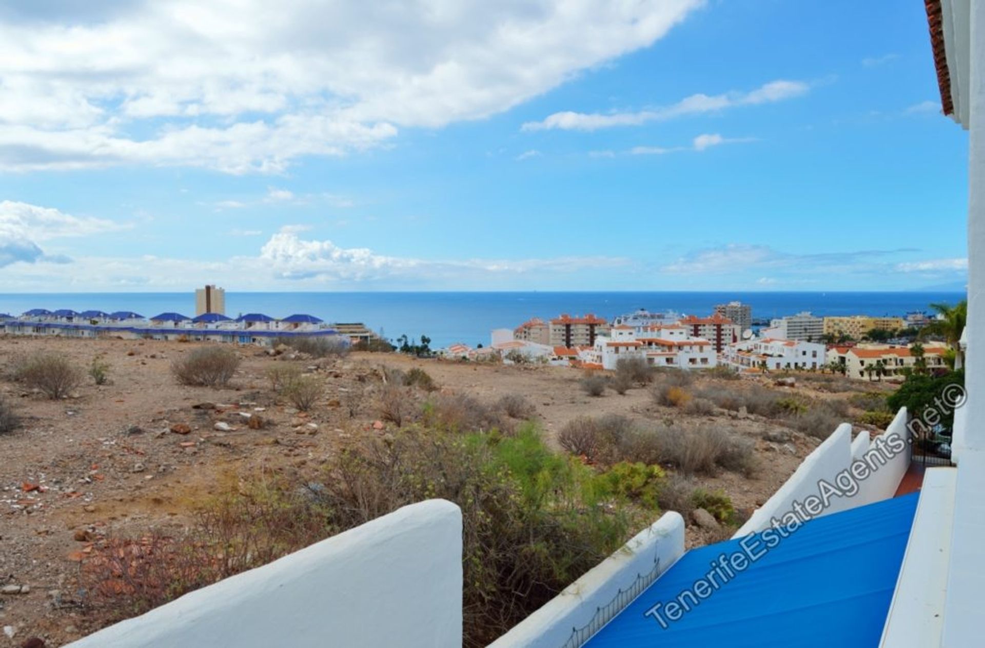 Condominium dans Los Cristianos, les îles Canaries 10101355