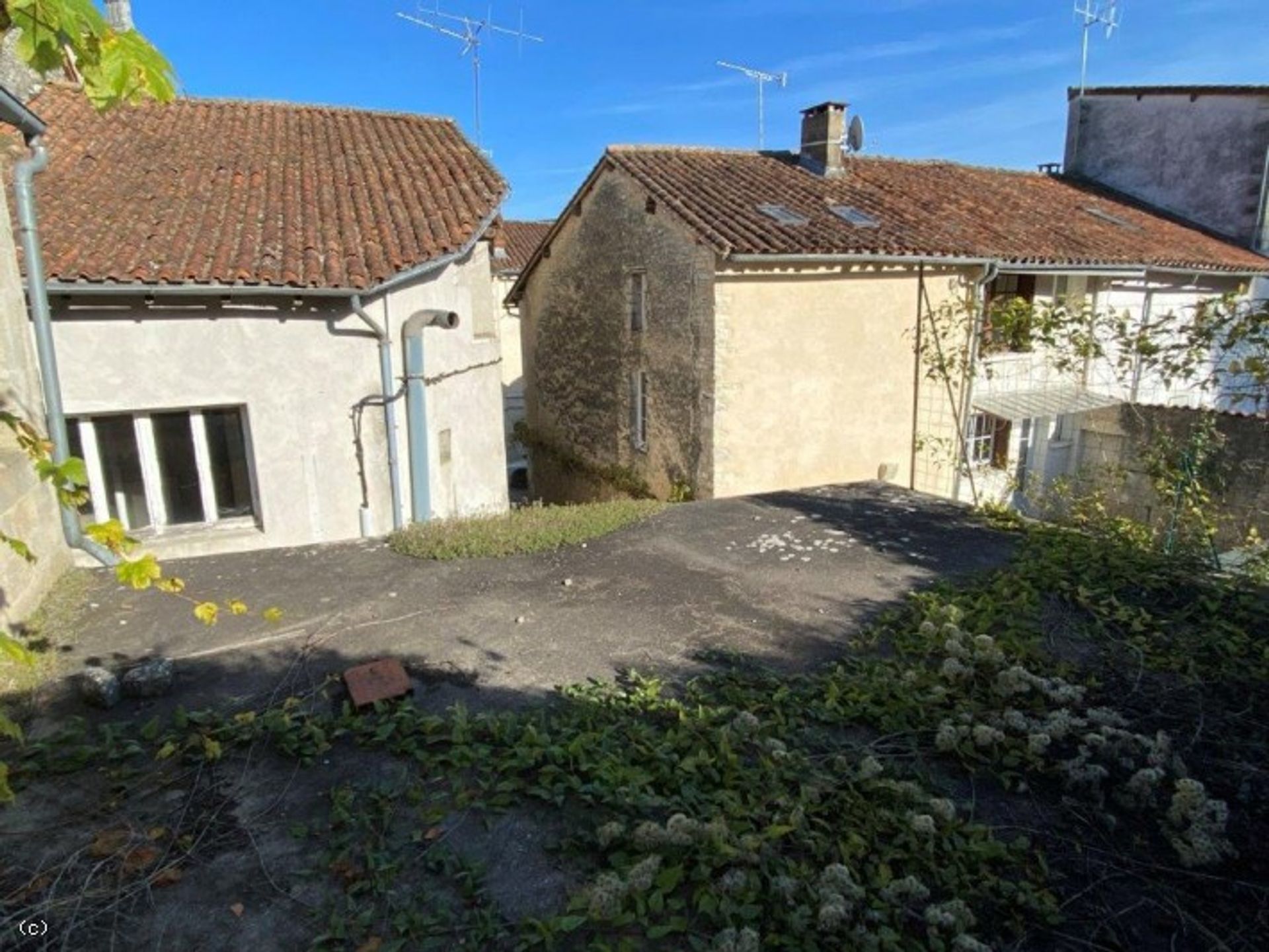 Condominio en Verteuil-sur-Charente, Poitou Charentes 10102195