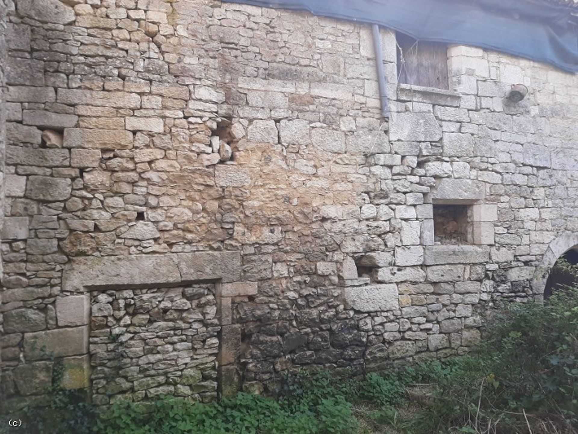 Rumah di Charroux, Poitou Charentes 10102206