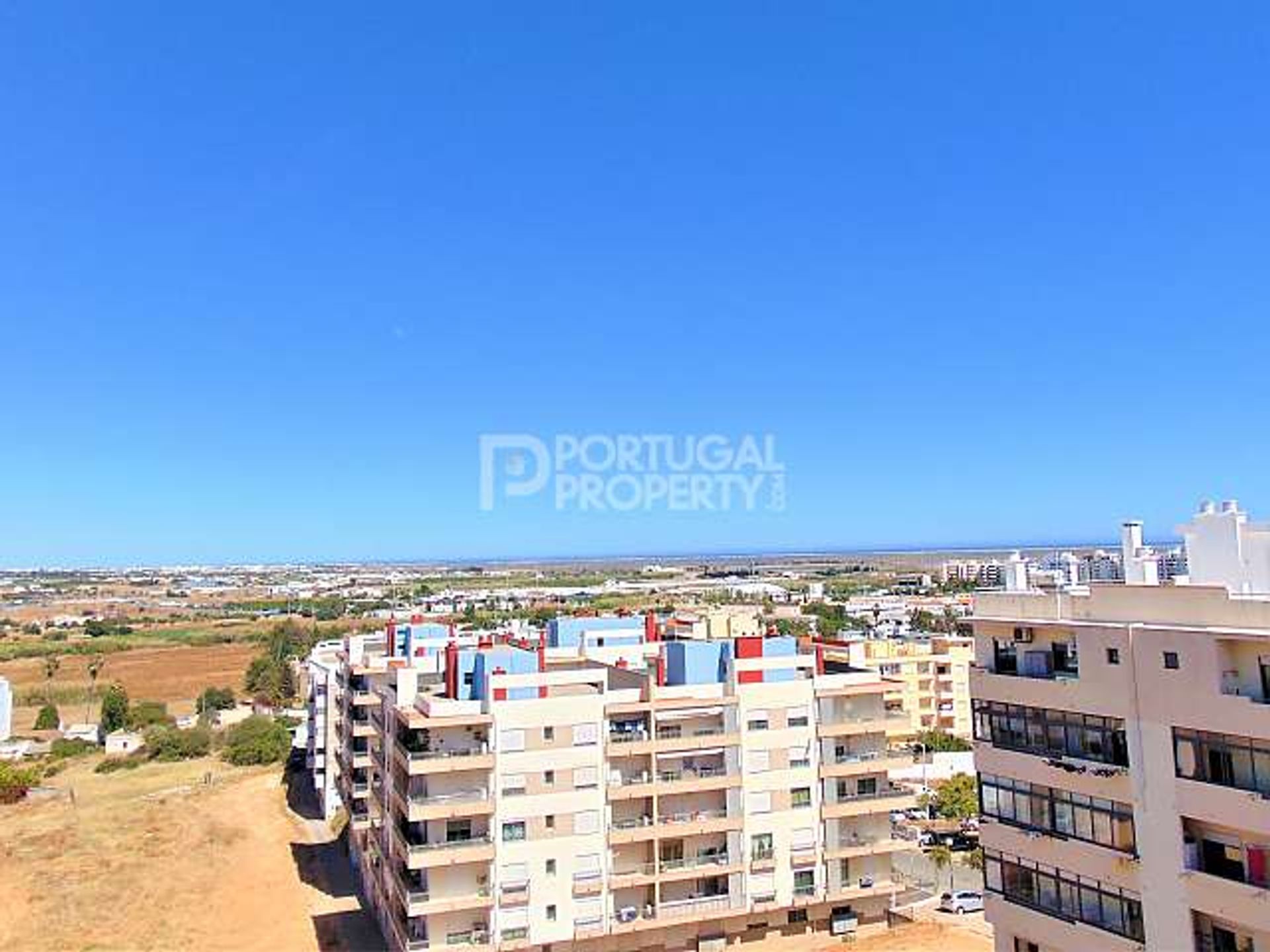 Condominium in Faro, Faro 10102402