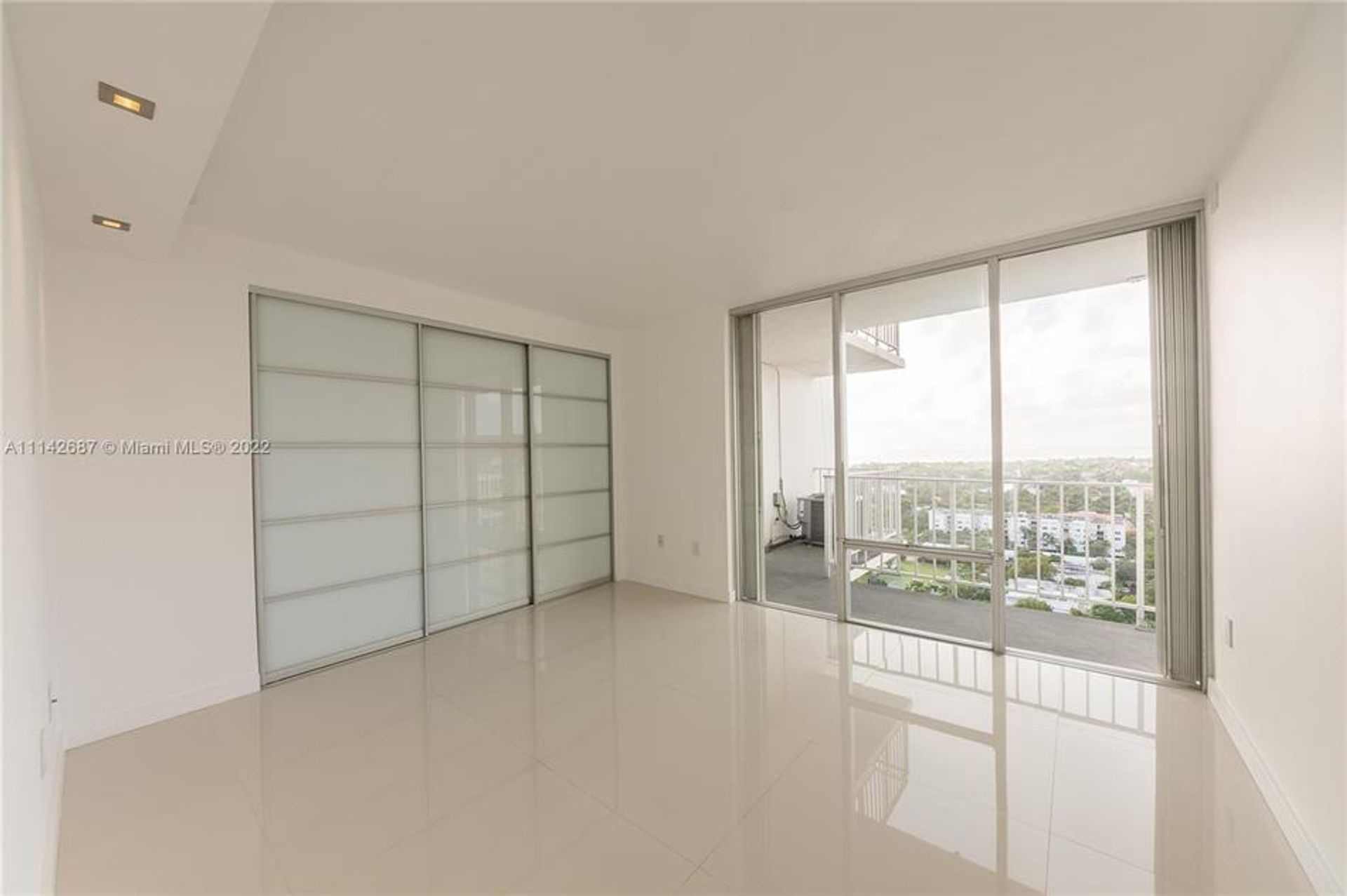 Condominium in Key Biscayne, Florida 10102648