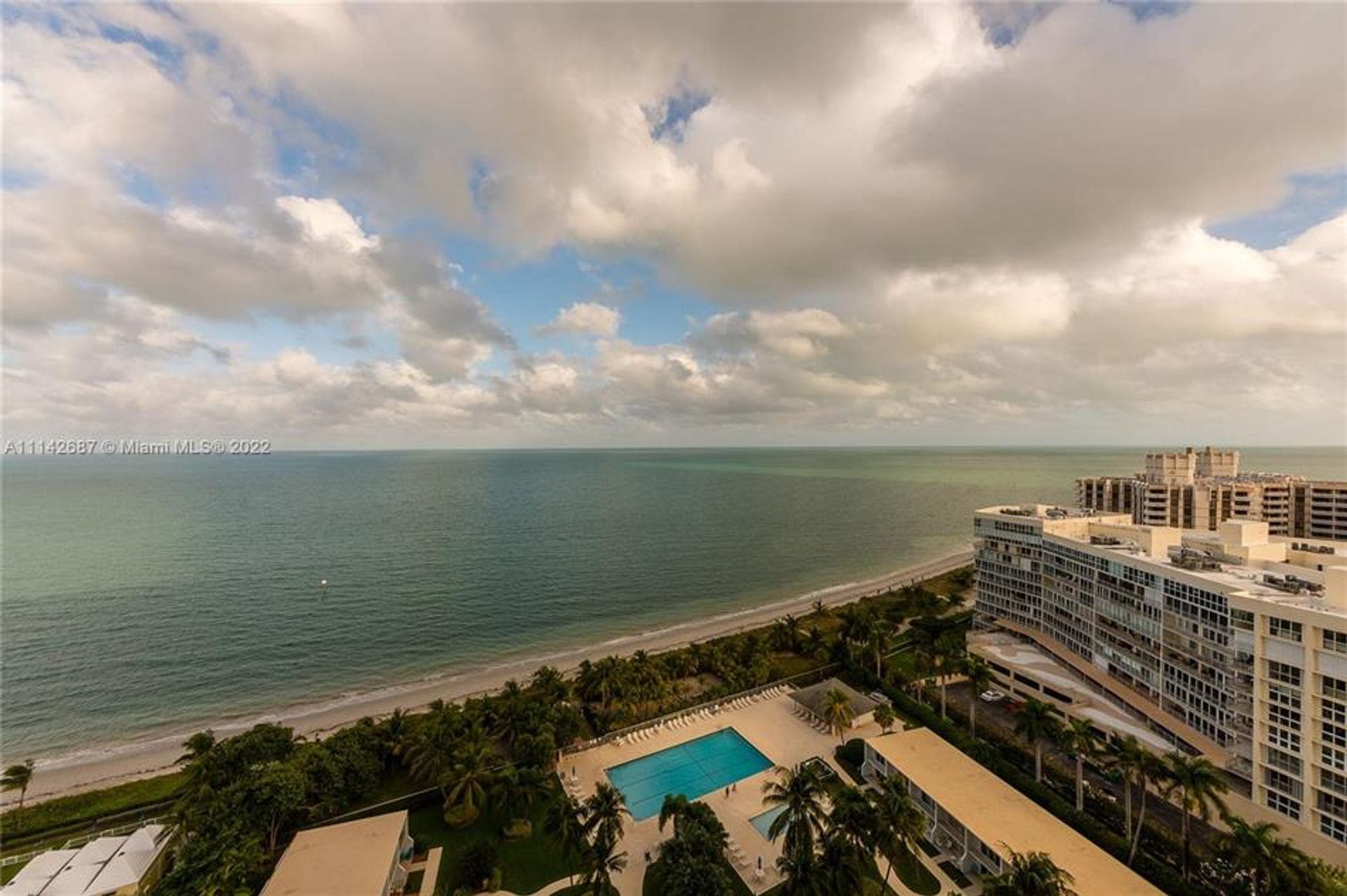 Condominium in Key Biscayne, Florida 10102648