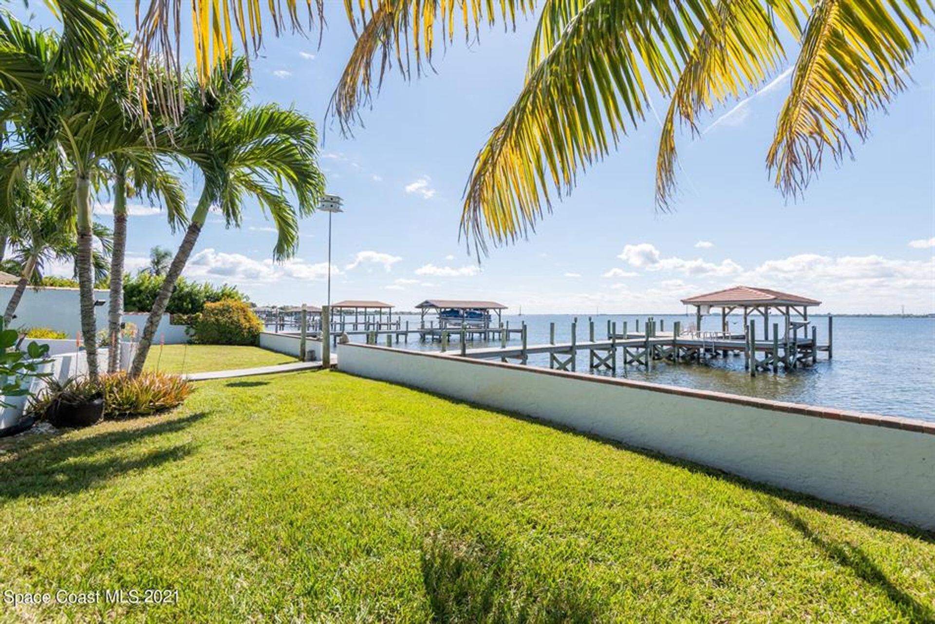 жилой дом в Melbourne Beach, Florida 10102669