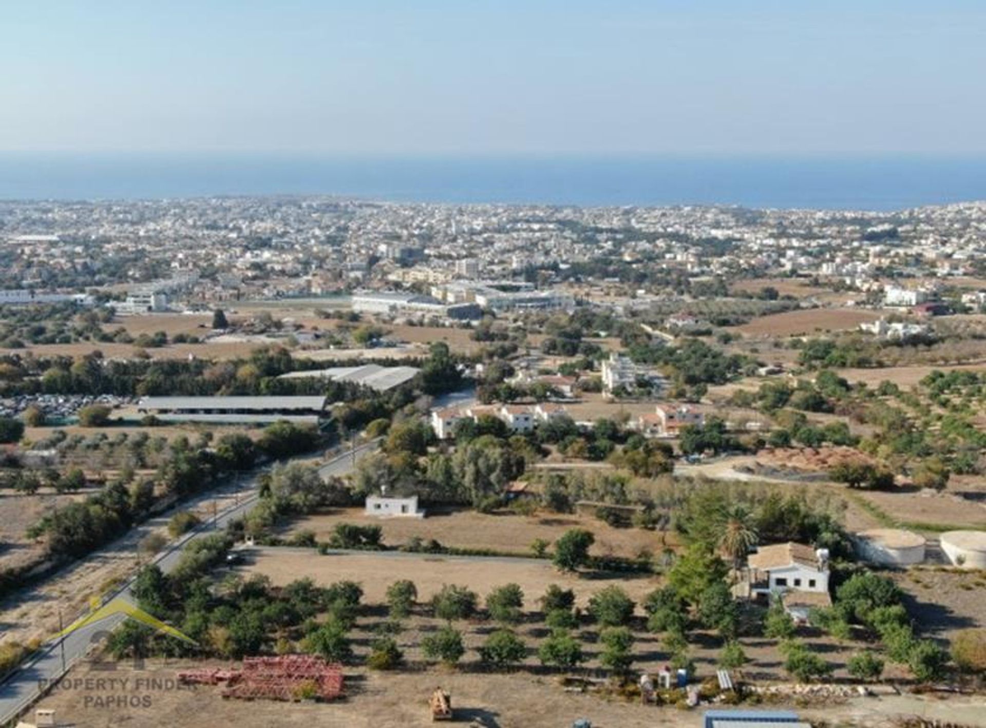 सम्मिलित में Mesa ChorIo, Paphos 10102769