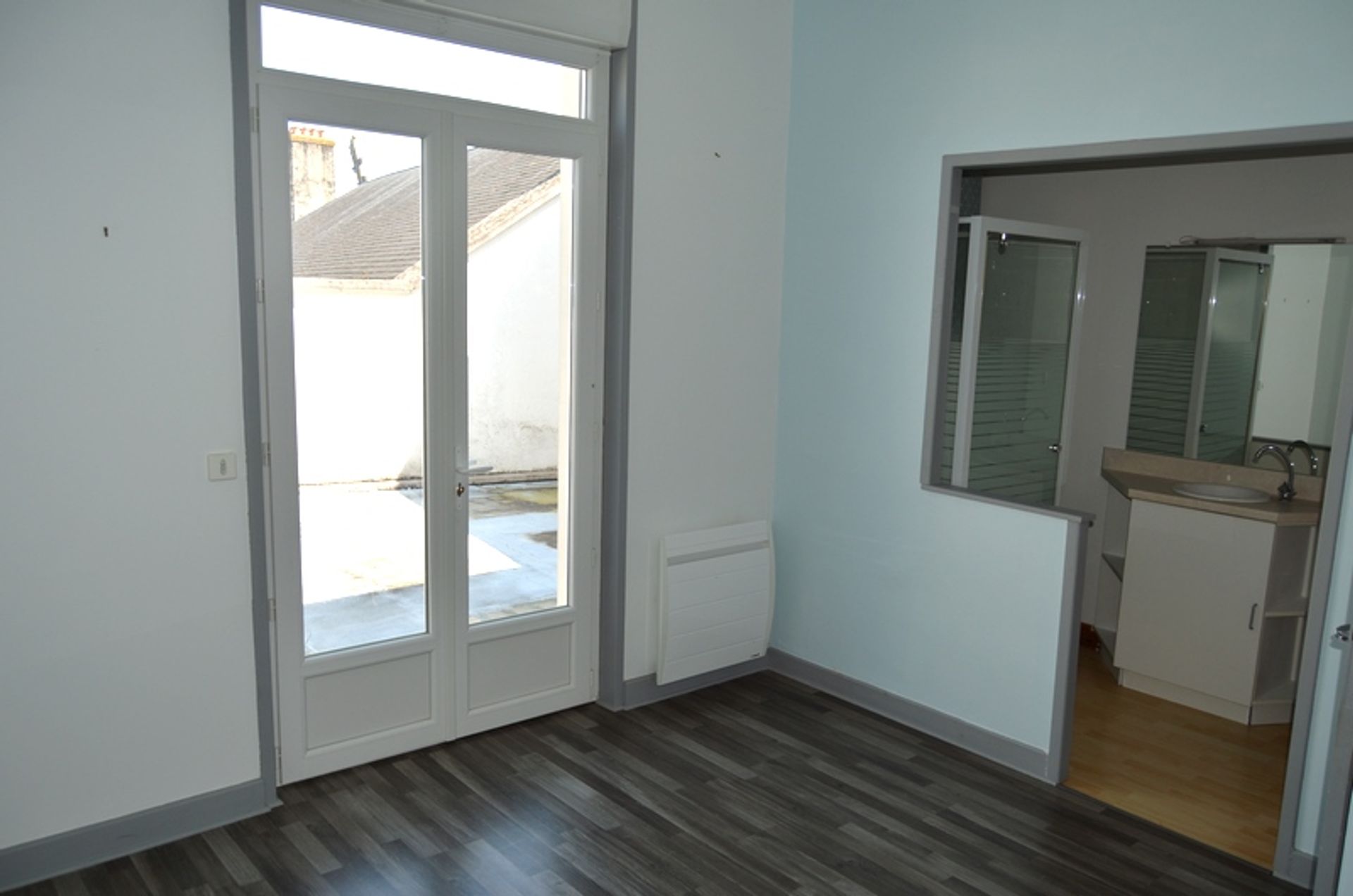 Condominium in Civray, Poitou-Charentes 10103195