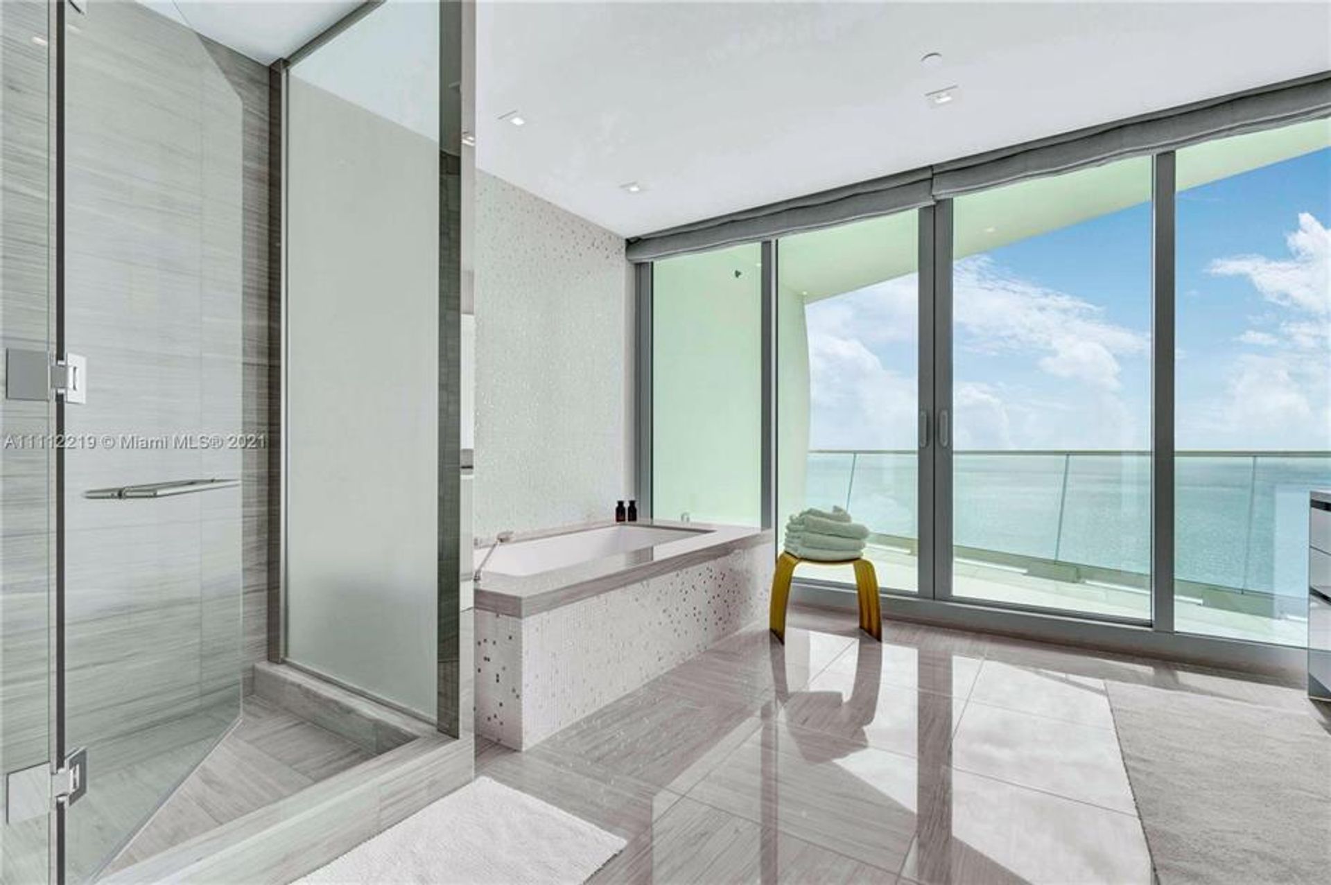 Condominium in Sunny Isles Beach, Florida 10103847