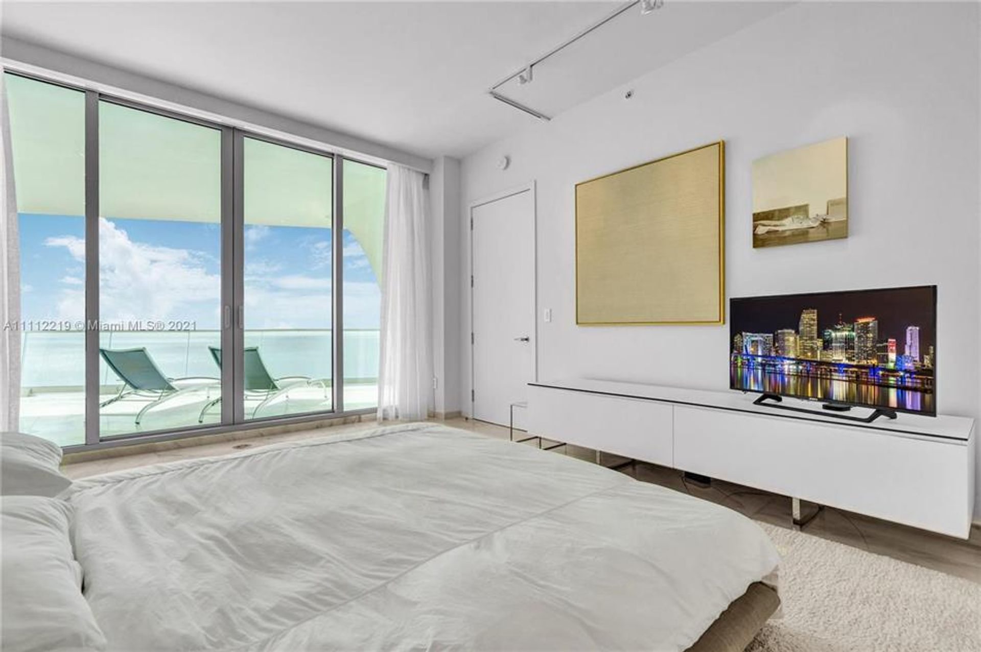 Condominium in Sunny Isles Beach, Florida 10103847