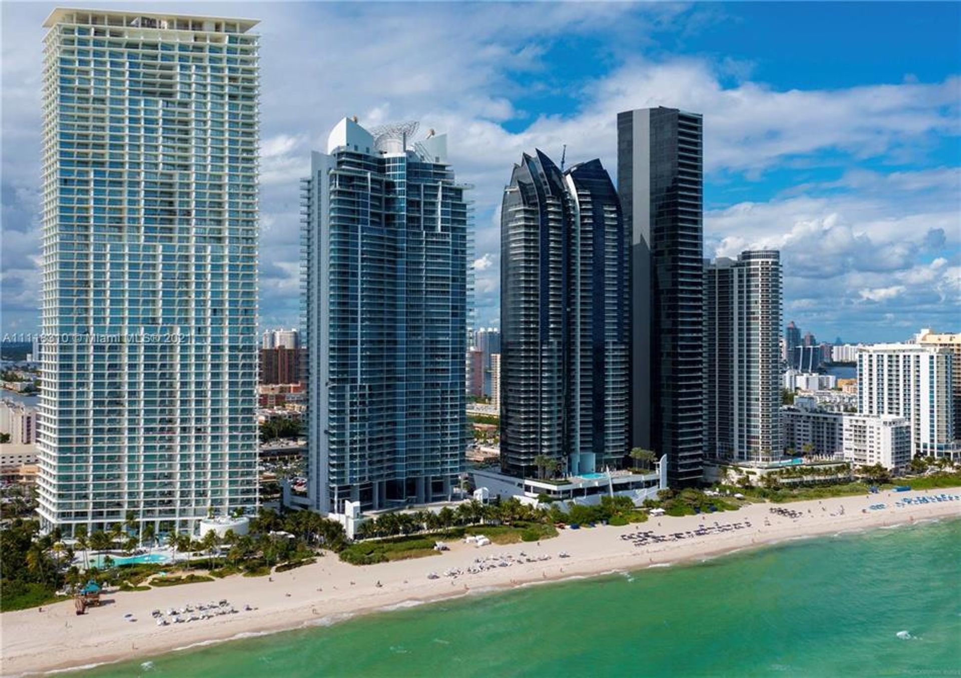 公寓 在 Sunny Isles Beach, Florida 10103857