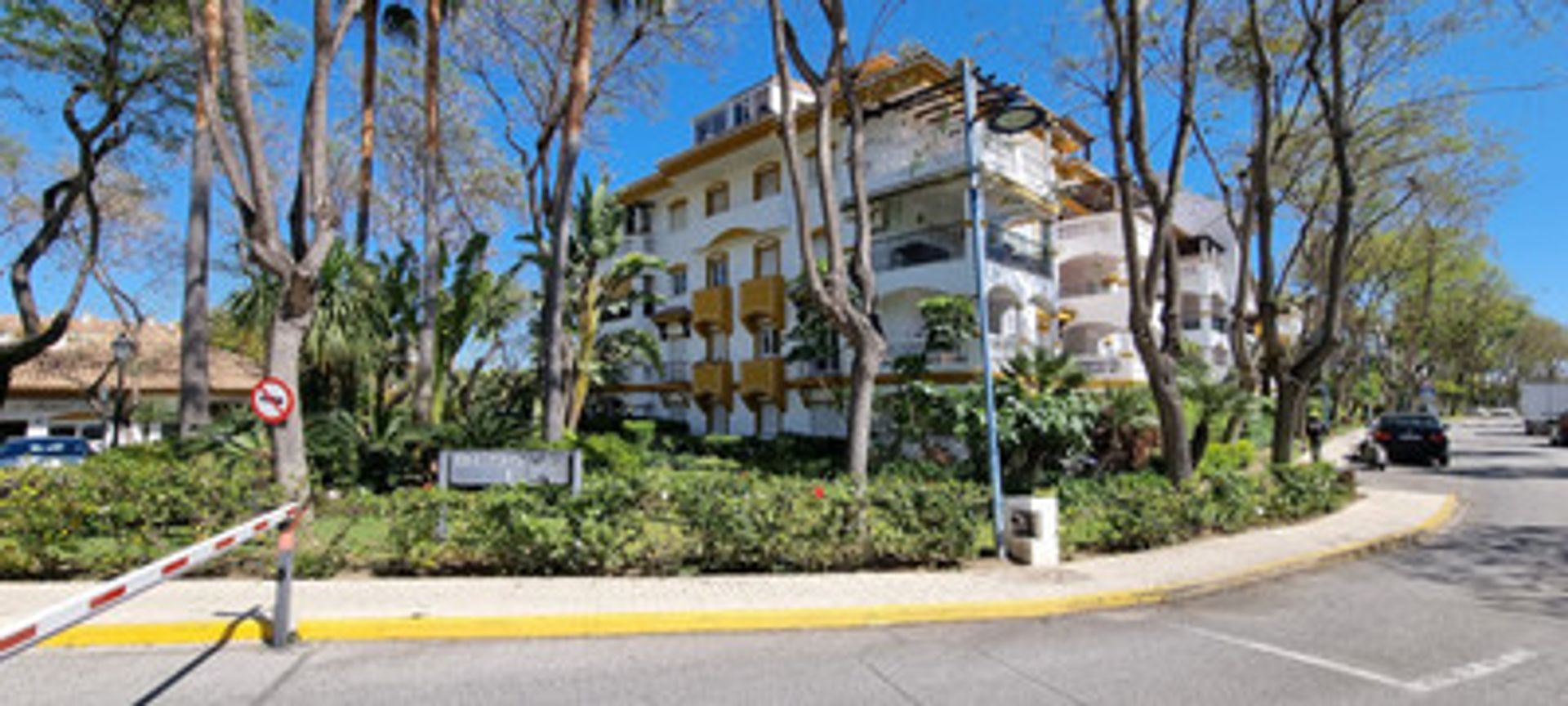 Condominium in El Angel, Andalusia 10104423