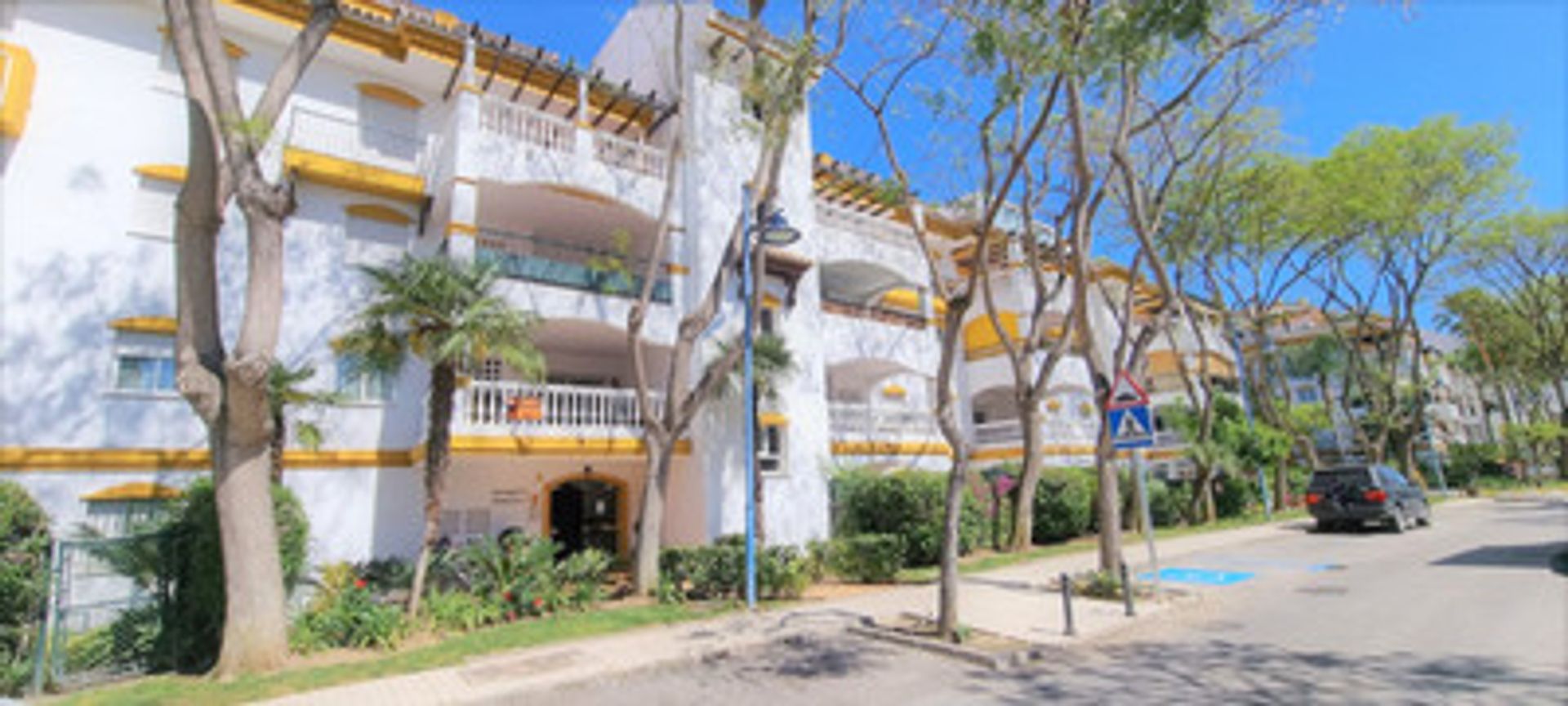 Condominium in El Angel, Andalusia 10104423