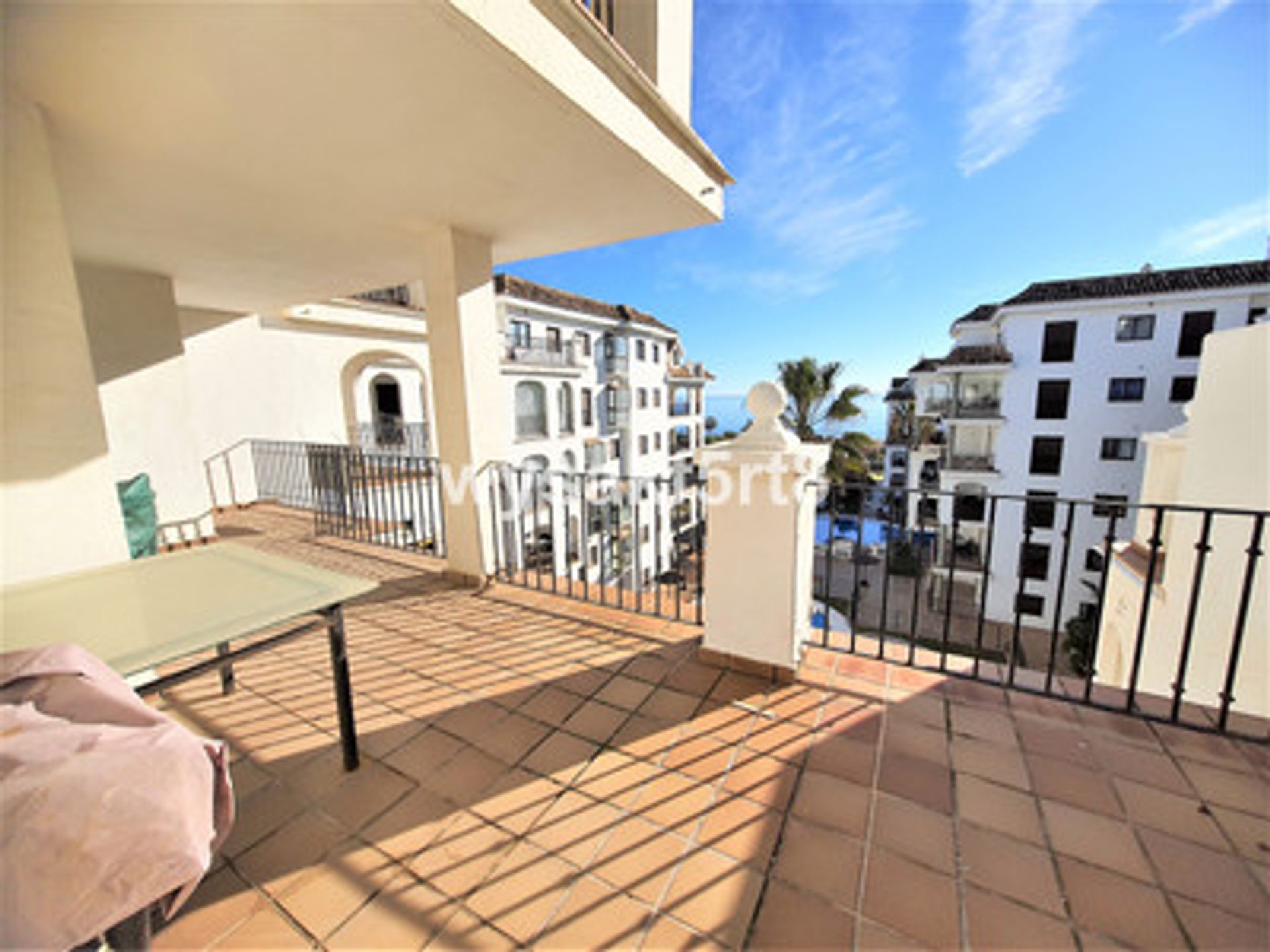 Condominio en La Duquesa, Andalucia 10104480