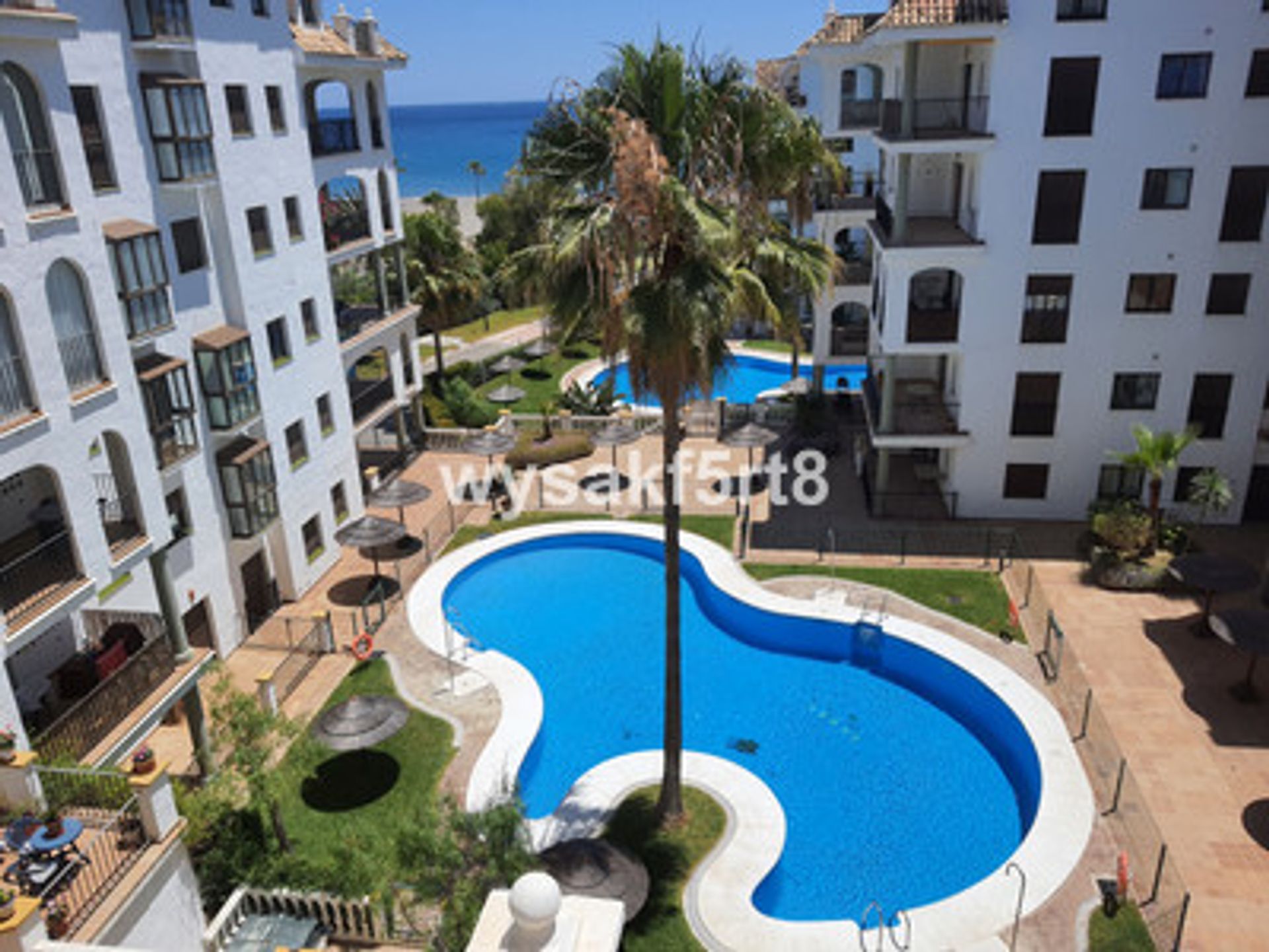 Condominio nel La Duquesa, Andalucia 10104480