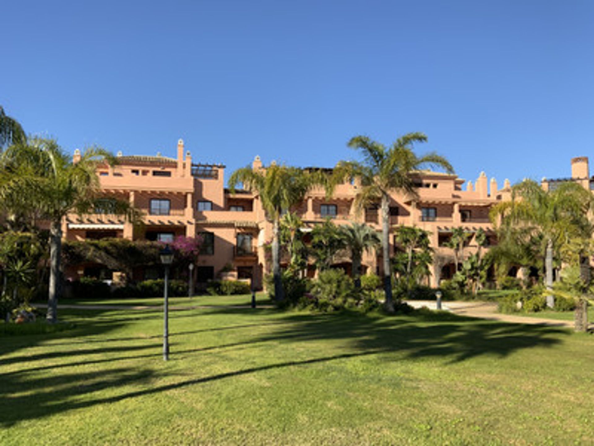 Condominium in Hacienda Del Sol, Andalucia 10104496