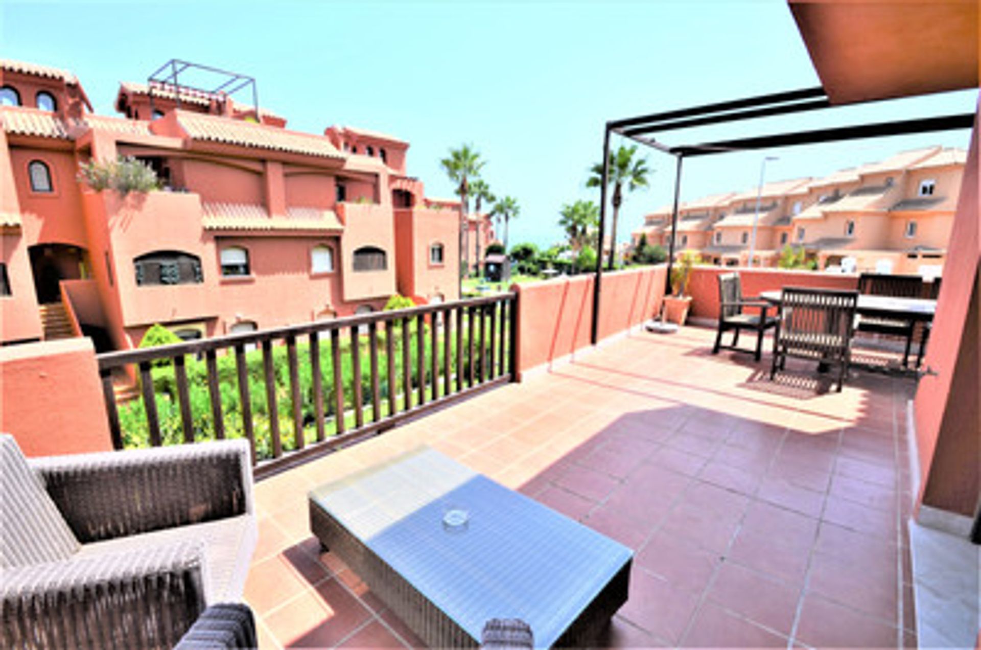 Condominium in Estepona, Andalusia 10104498