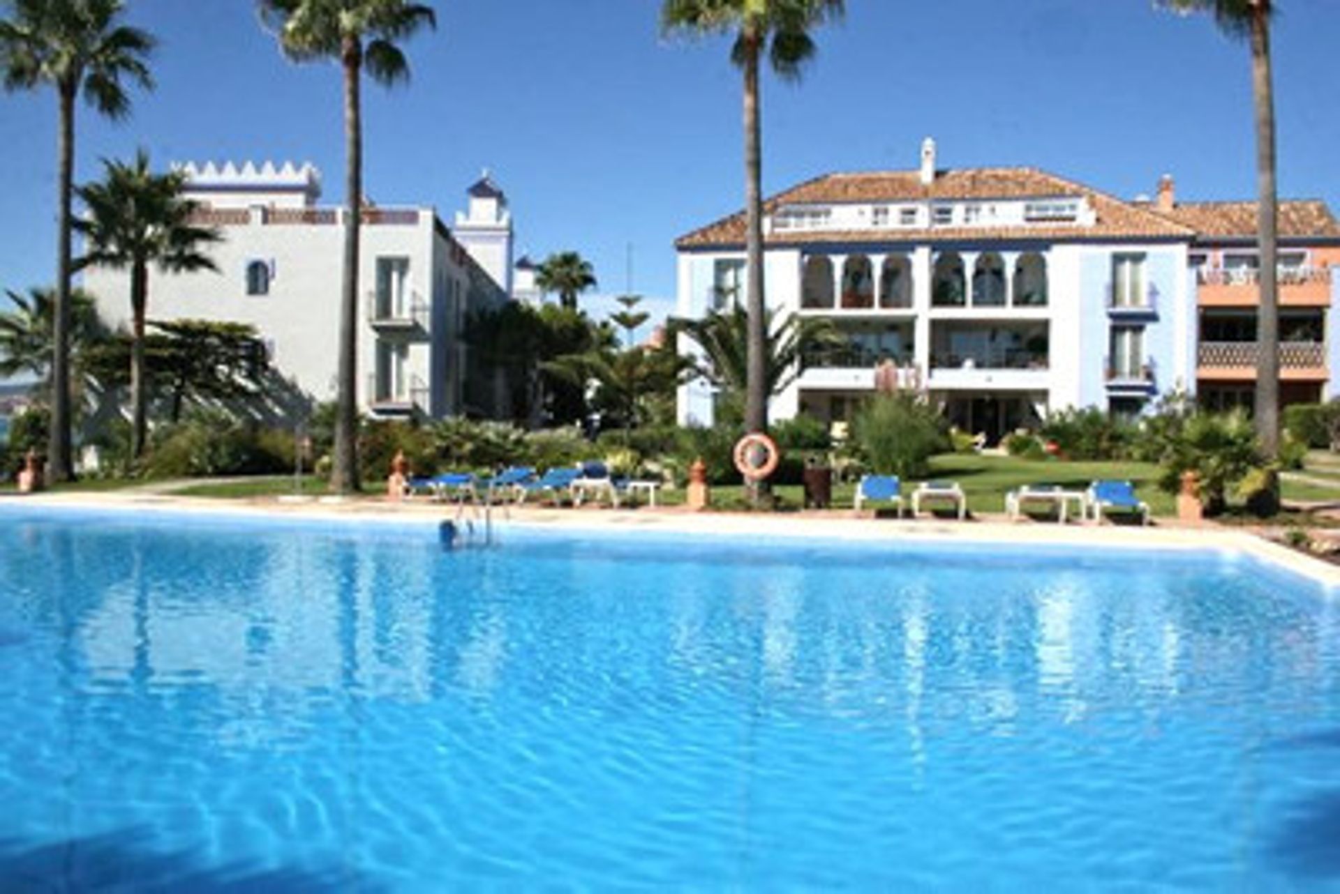 קוֹנדוֹמִינִיוֹן ב Casares Playa, Andalucia 10104538