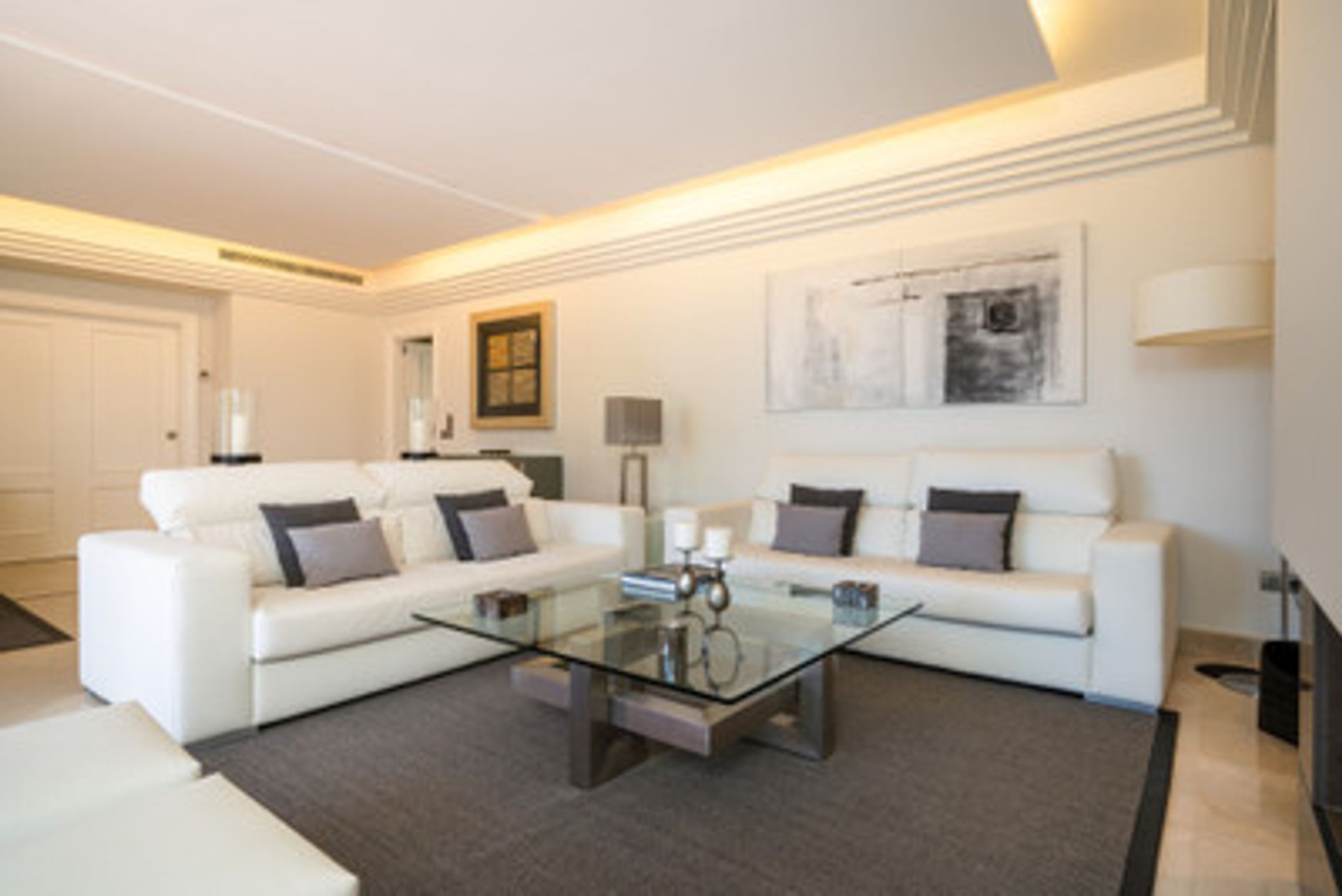 Condominium in Nueva Andalucia, Andalucia 10104565