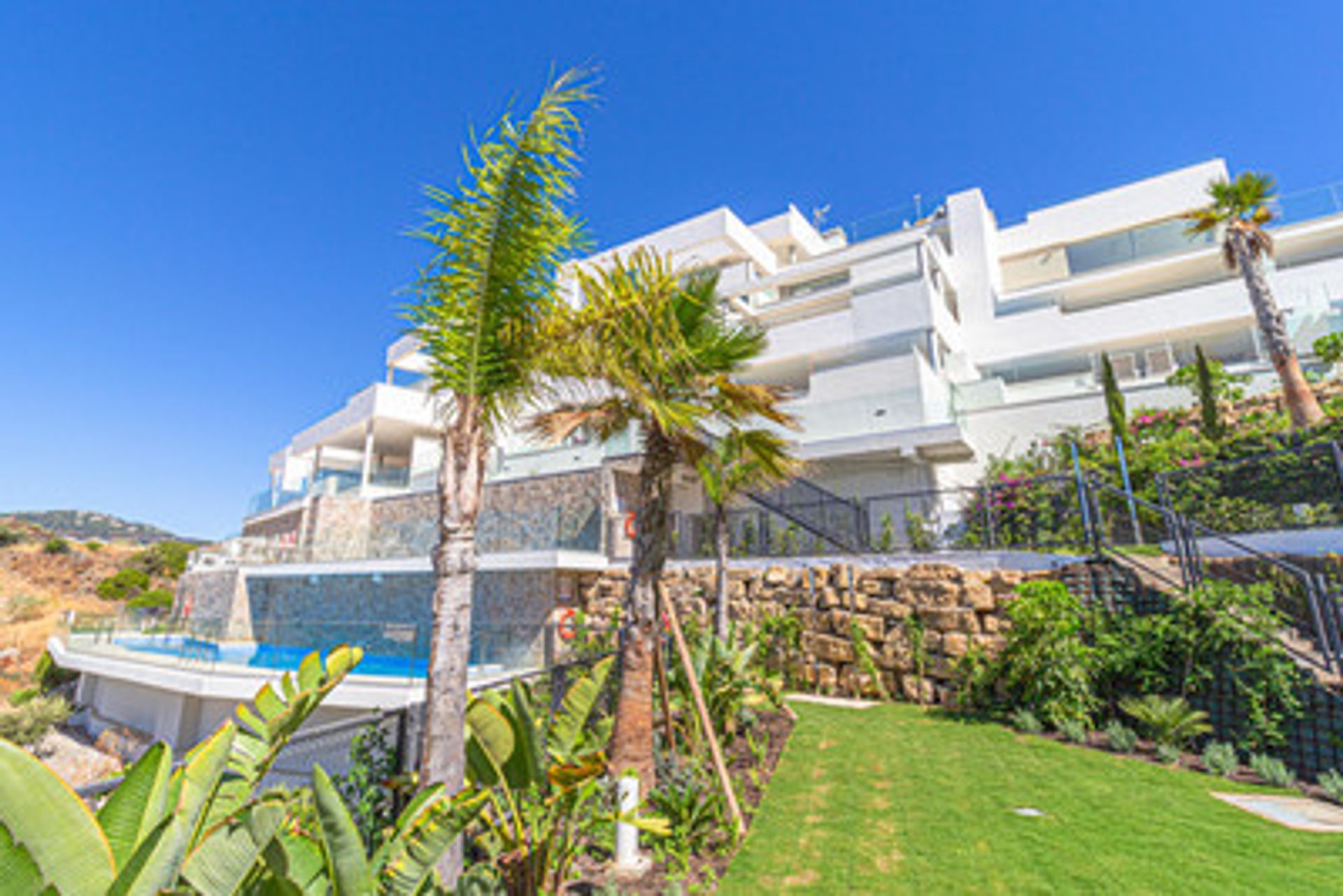 Condominium in Nueva Andalucia, Andalucia 10104712