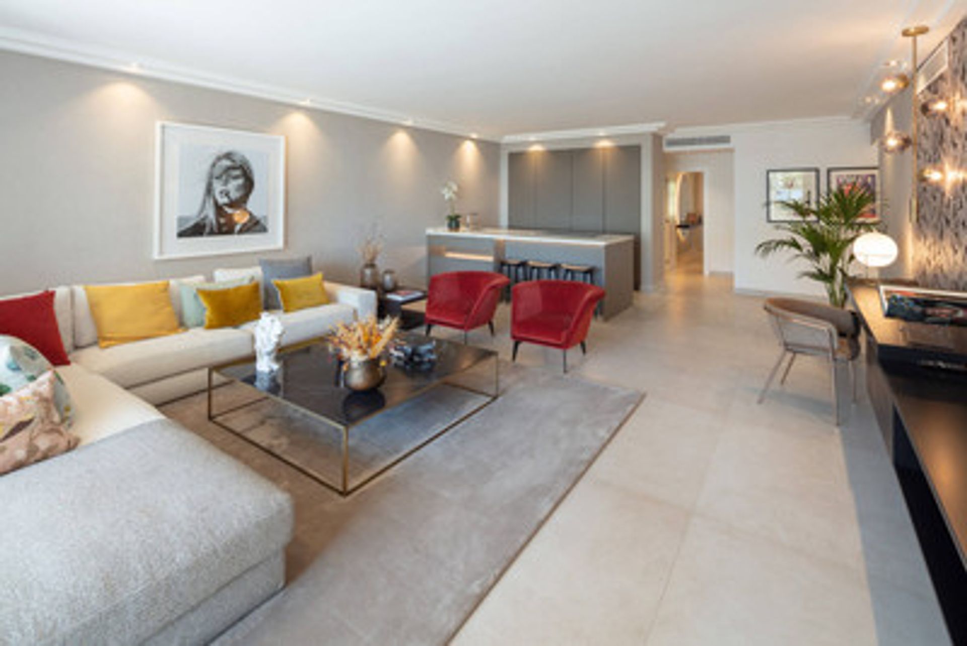 Condominium in The Golden Mile, Andalucia 10104714