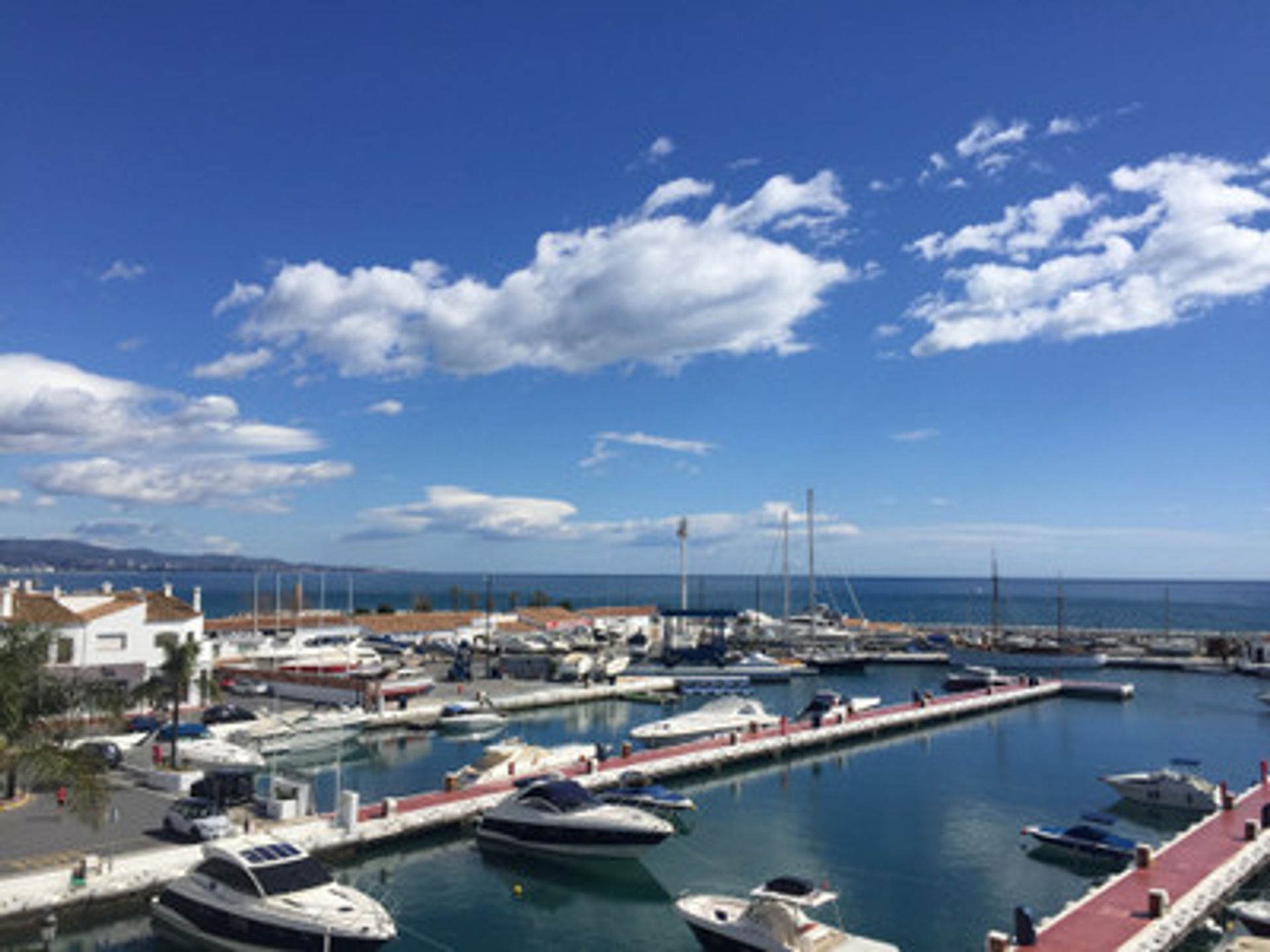 公寓 在 Puerto Banus, Andalucia 10105195