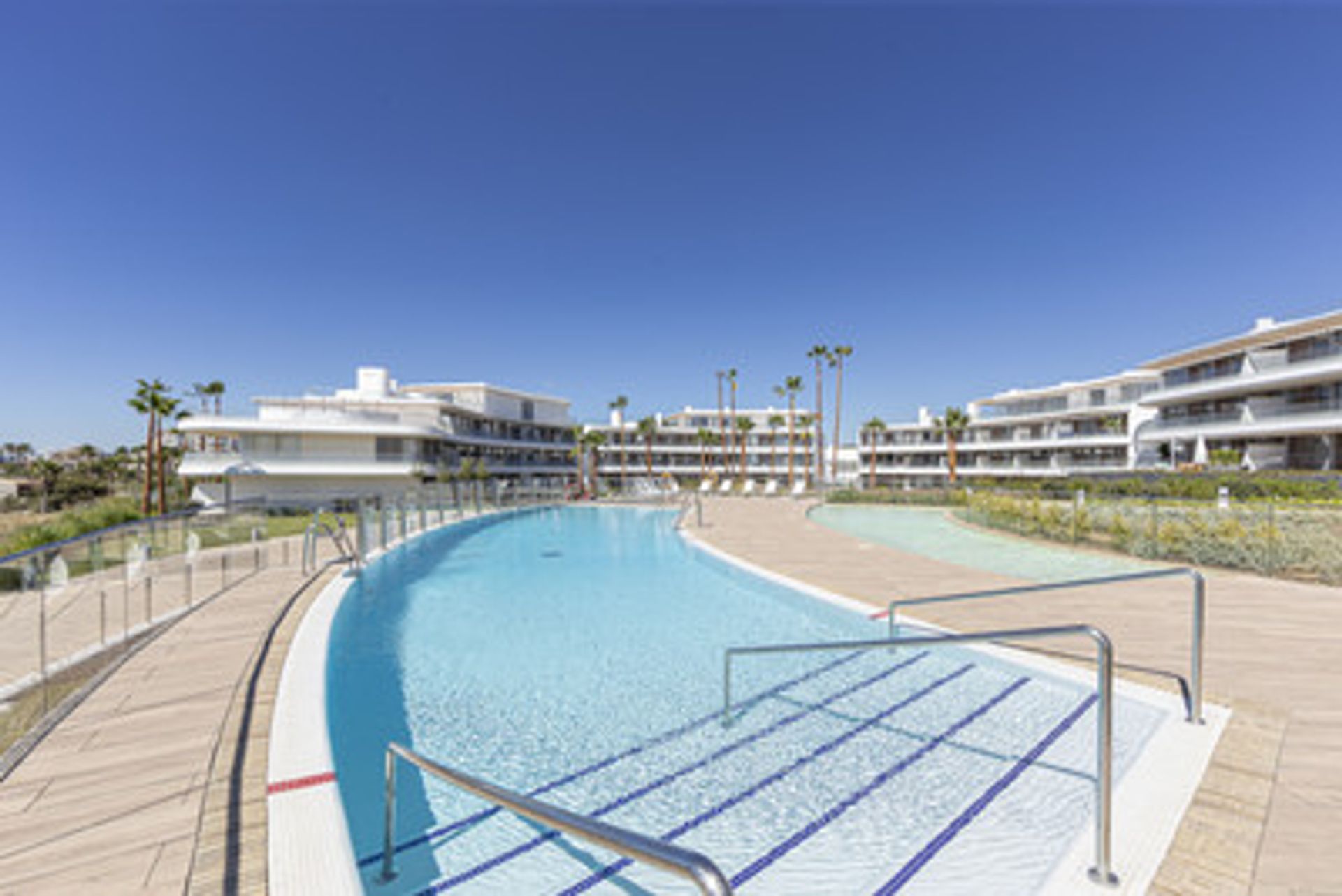 Condominium in Estepona, Andalusië 10105225