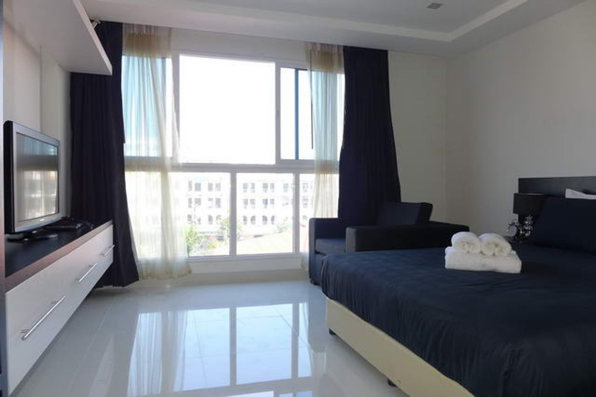 Condominio nel Divieto Phatthaya Tai, Chon Buri 10105264