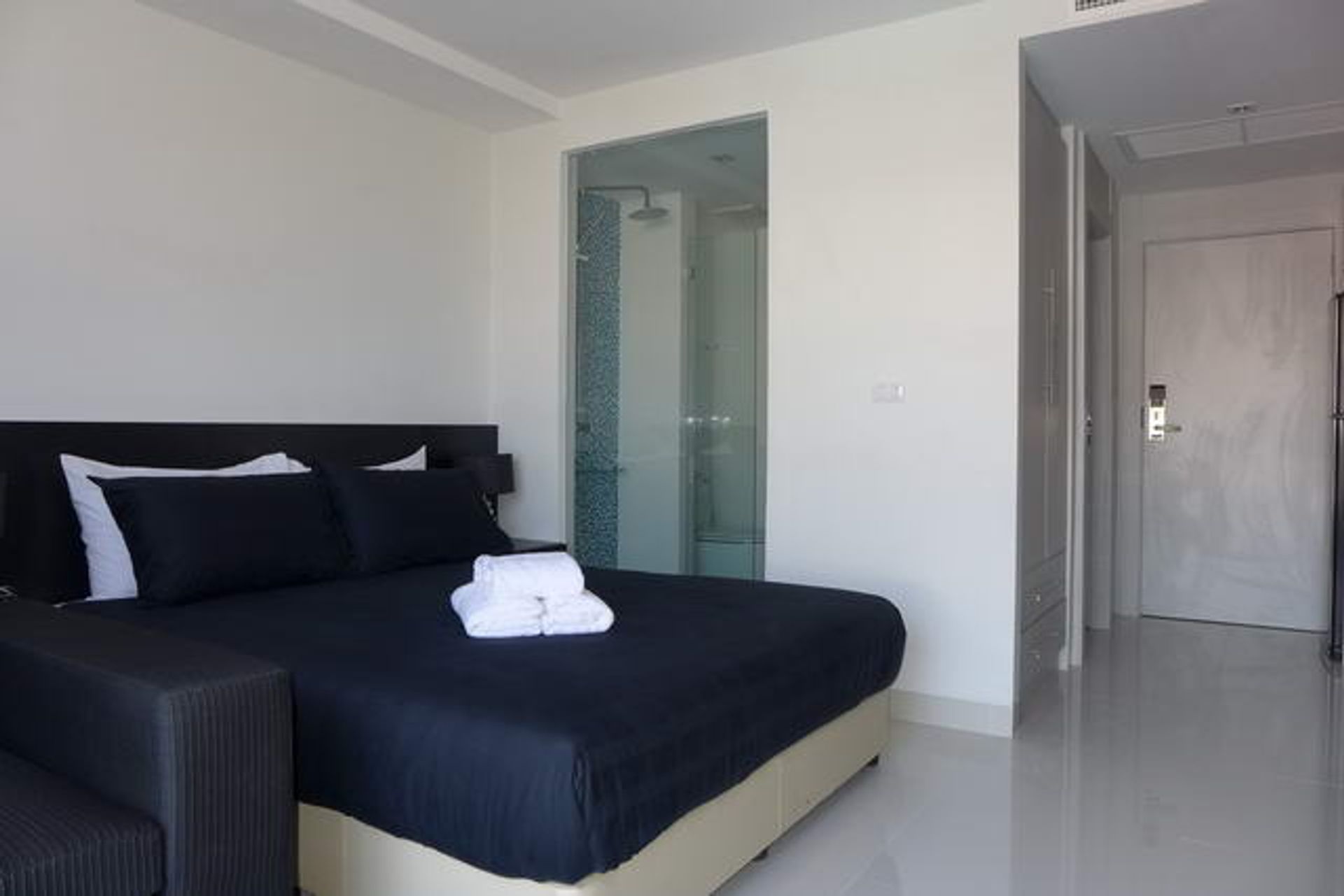 Condominium dans Ban Phatthaya Tai, Chonburi 10105264