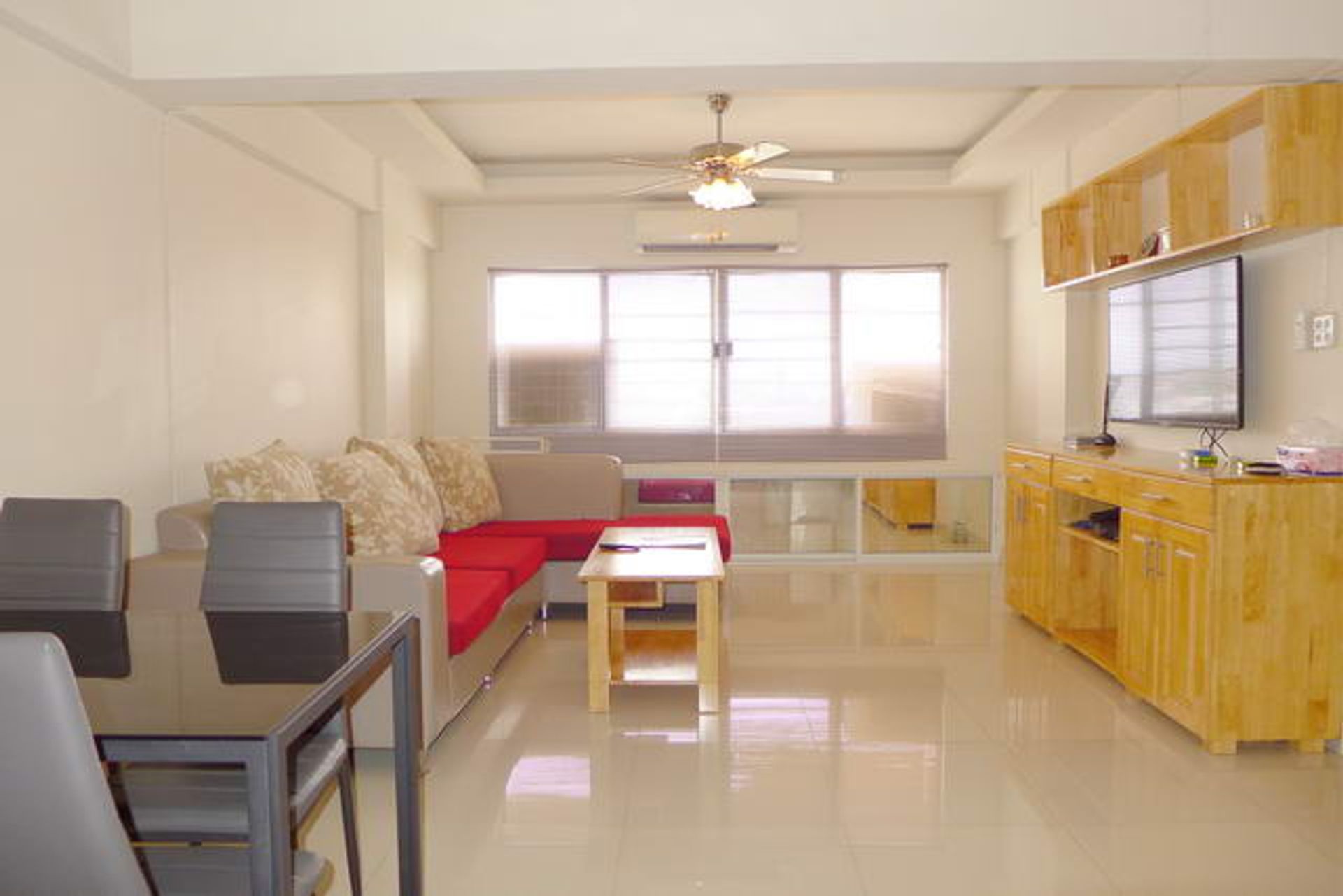 Condominio nel Divieto Phatthaya Tai, Chon Buri 10105270