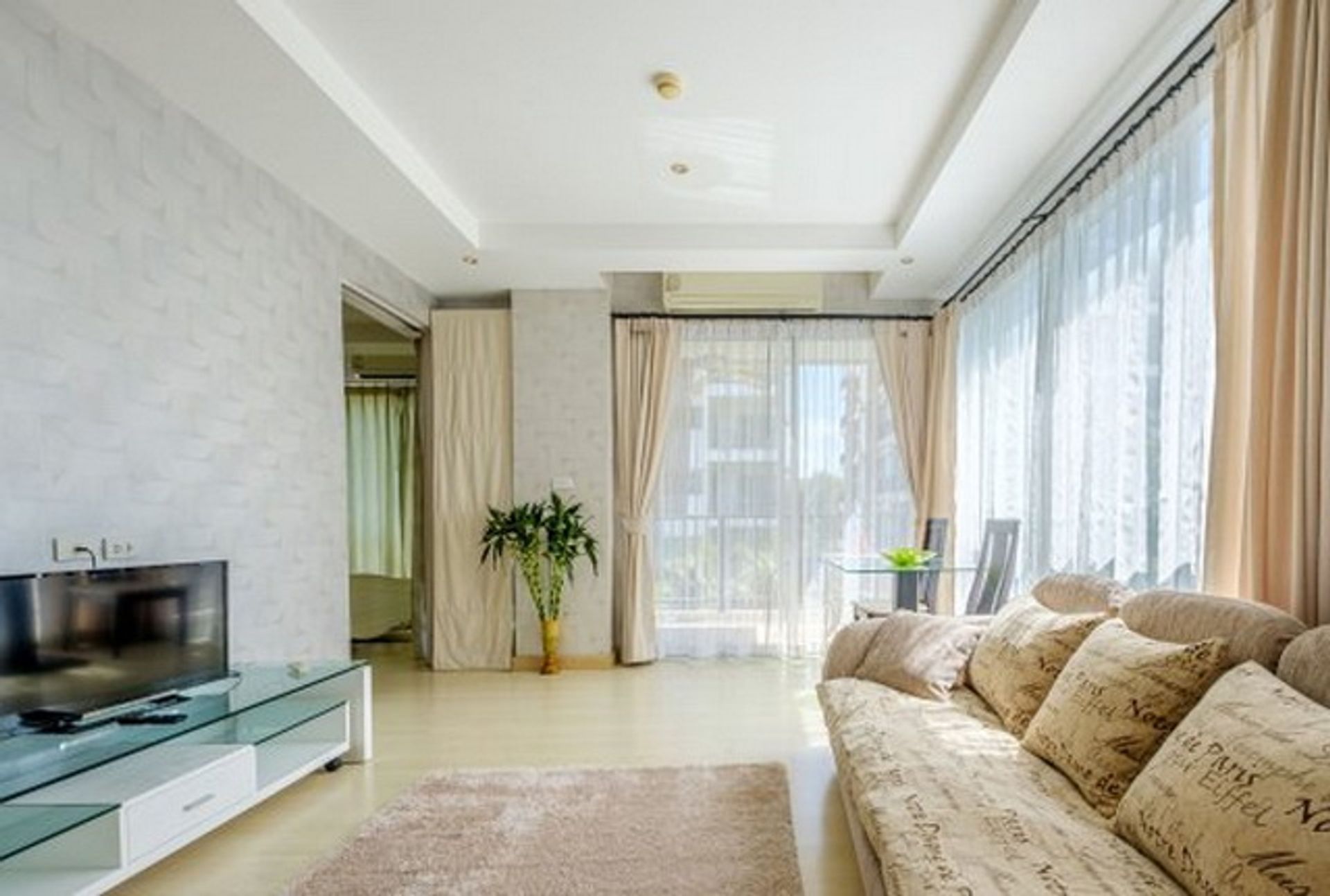 Condominio nel Divieto Phatthaya Tai, Chon Buri 10105275