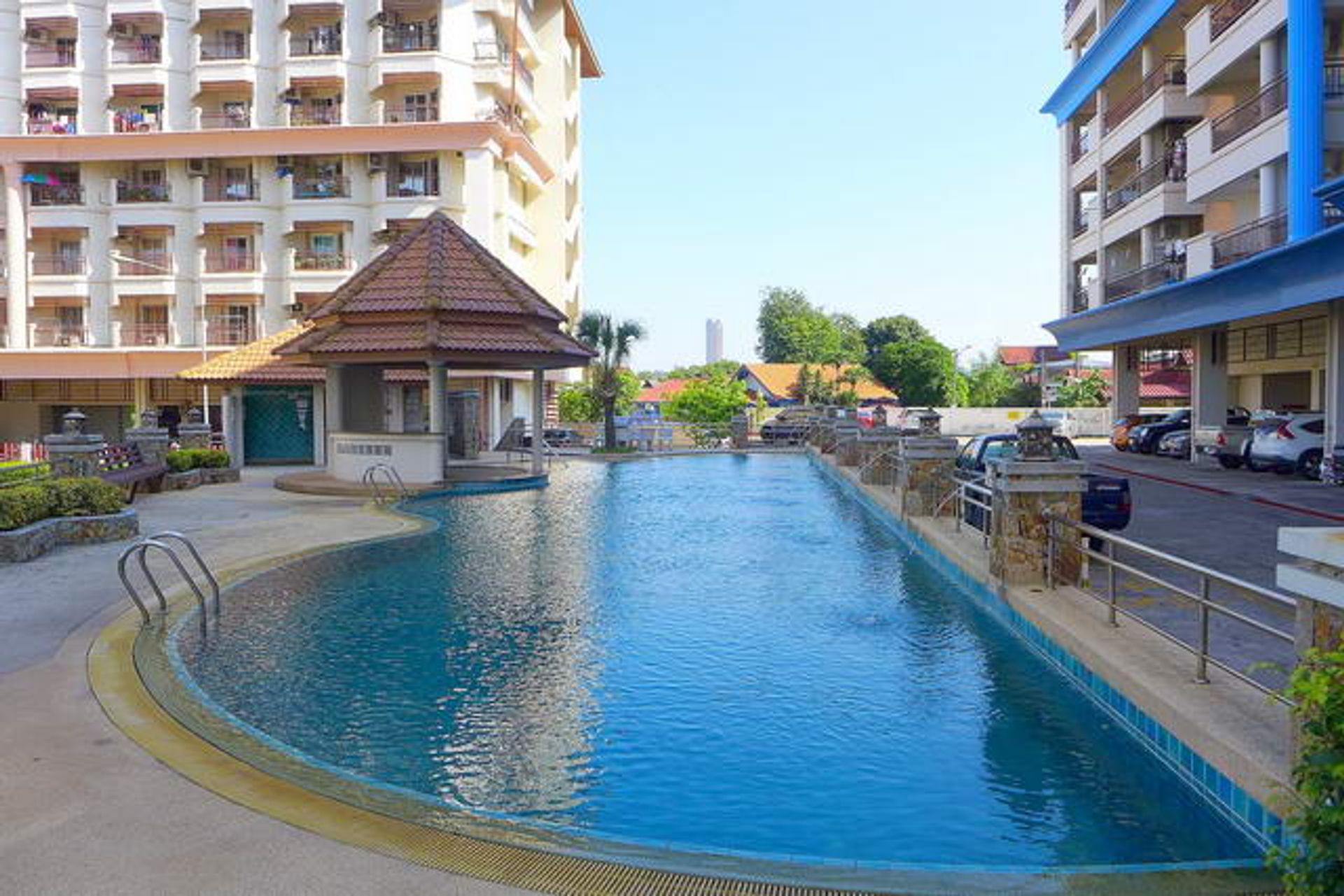 Condominium in Ban Khao Noi, Chonburi 10105276