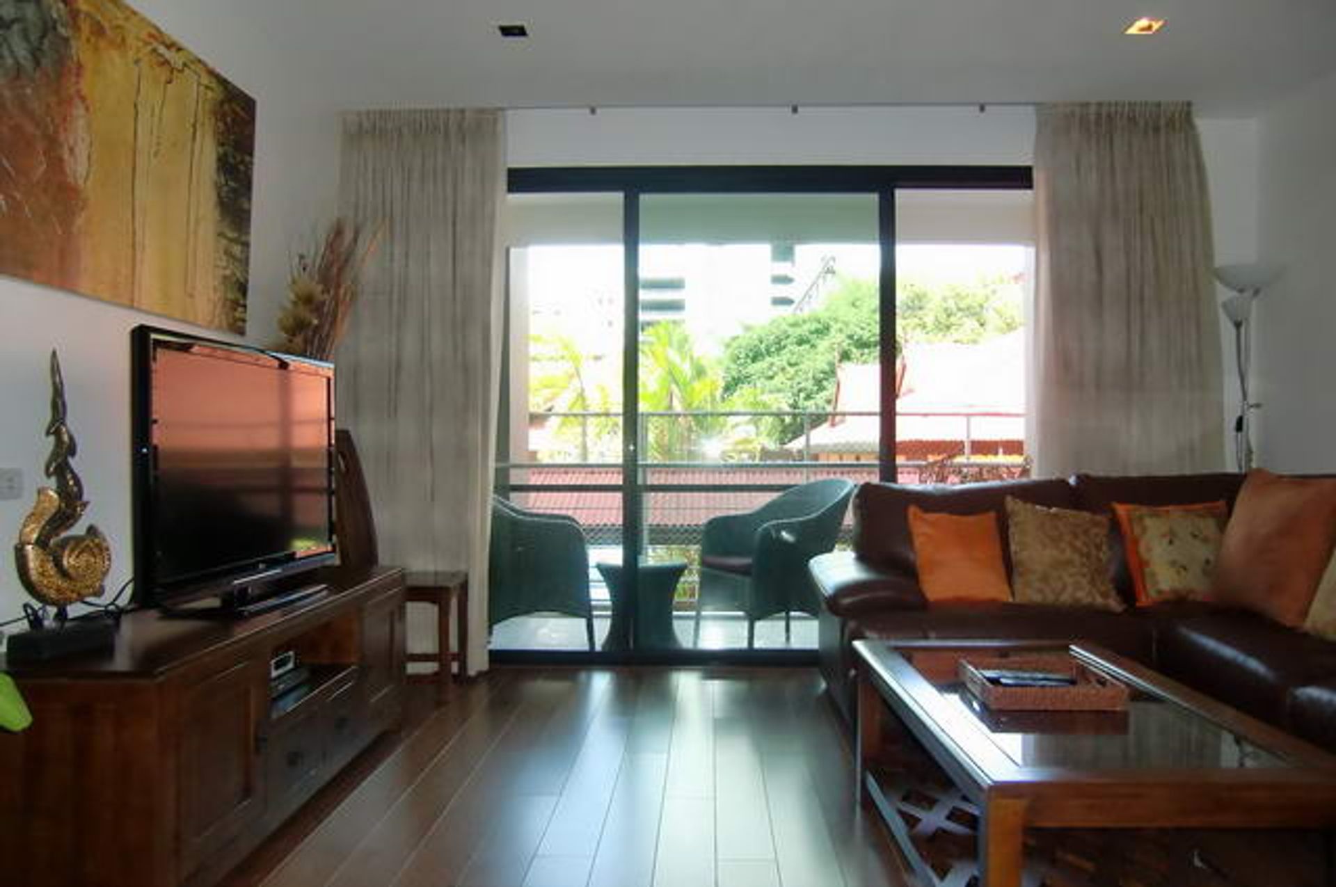 Condominio nel Divieto Phatthaya Tai, Chon Buri 10105279