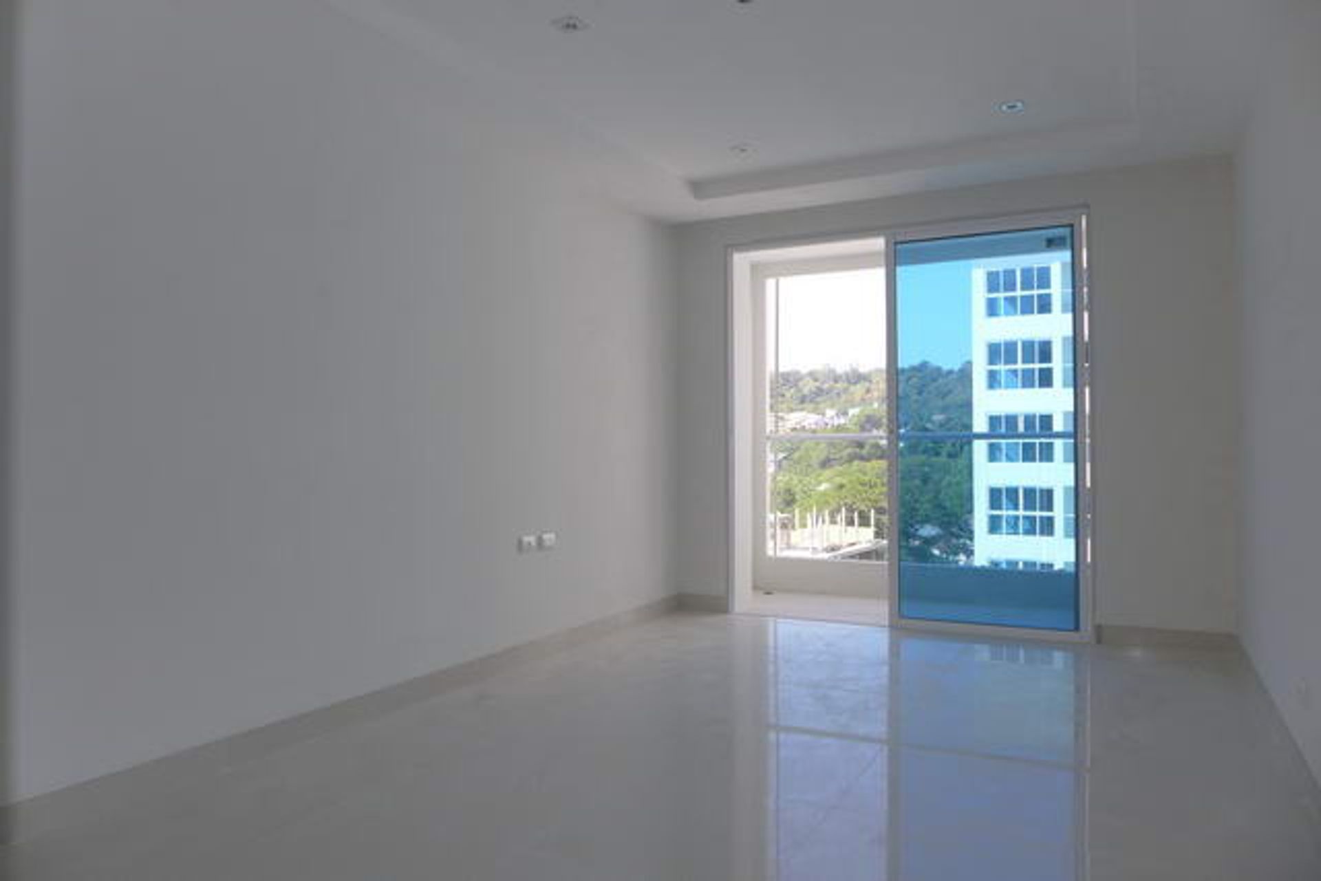 Condominium in Ban Phatthaya Tai, Chon Buri 10105280