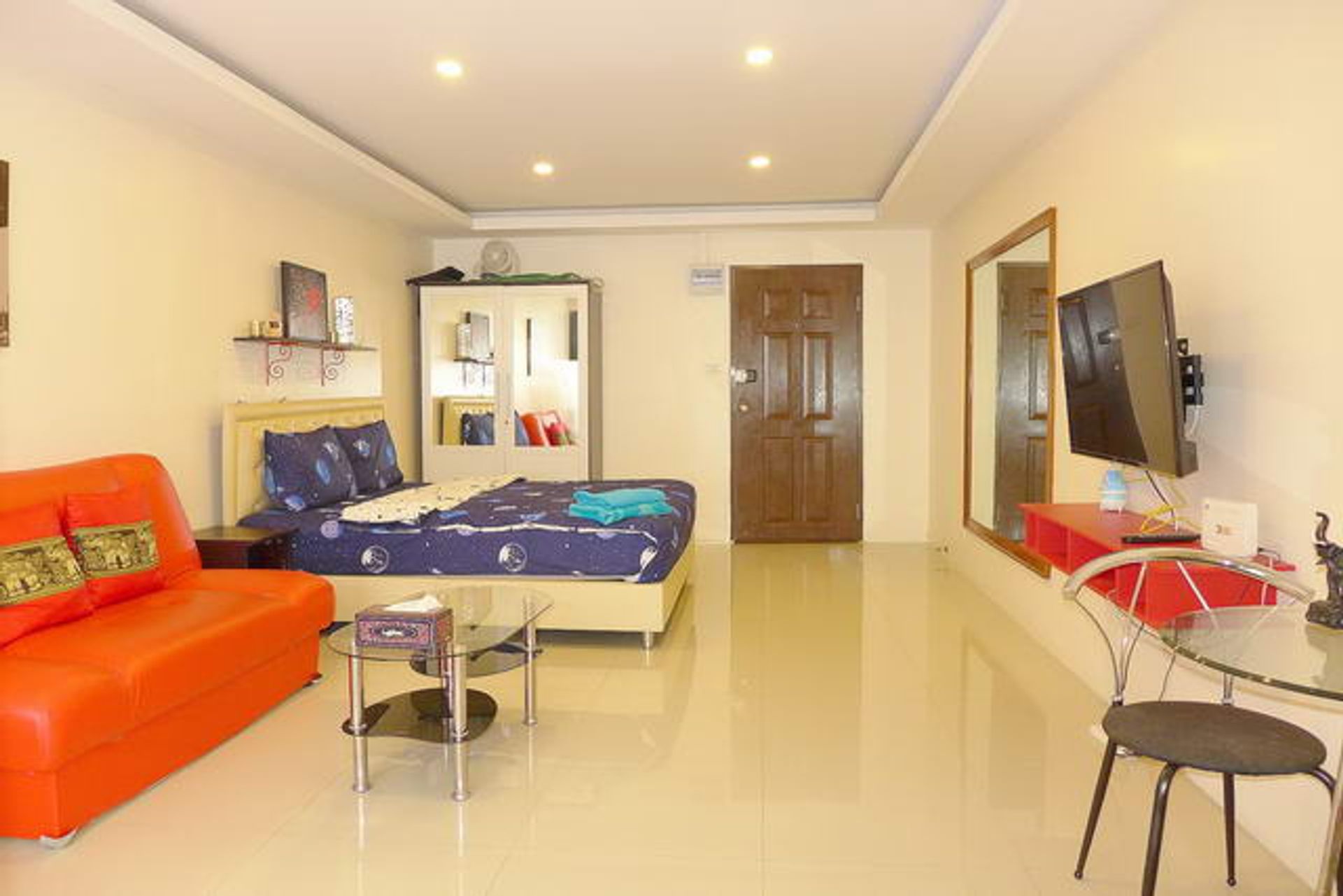 Condominium in Ban Phatthaya Nuea, Chon Buri 10105283