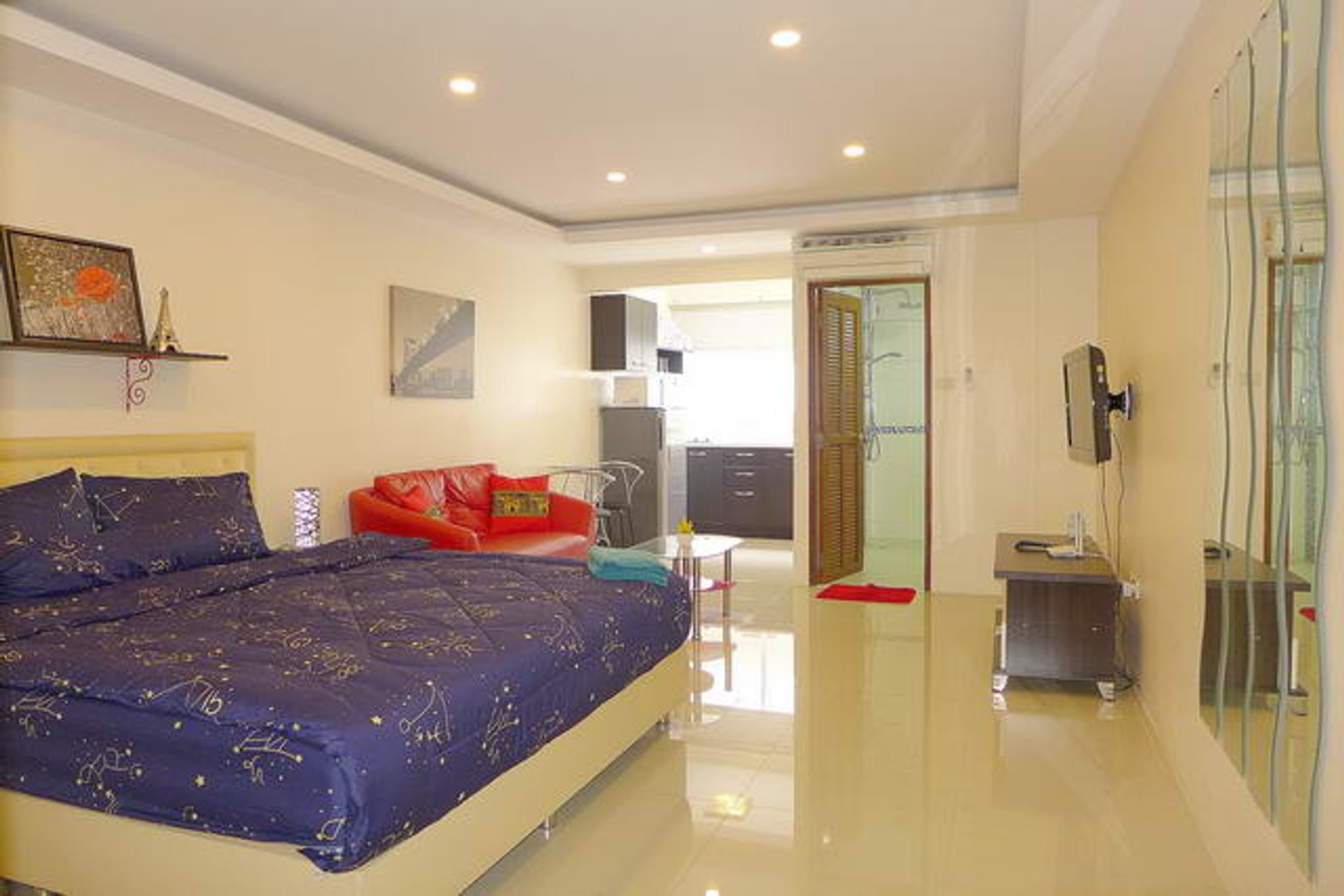 Condominium in Ban Phatthaya Nuea, Chon Buri 10105284