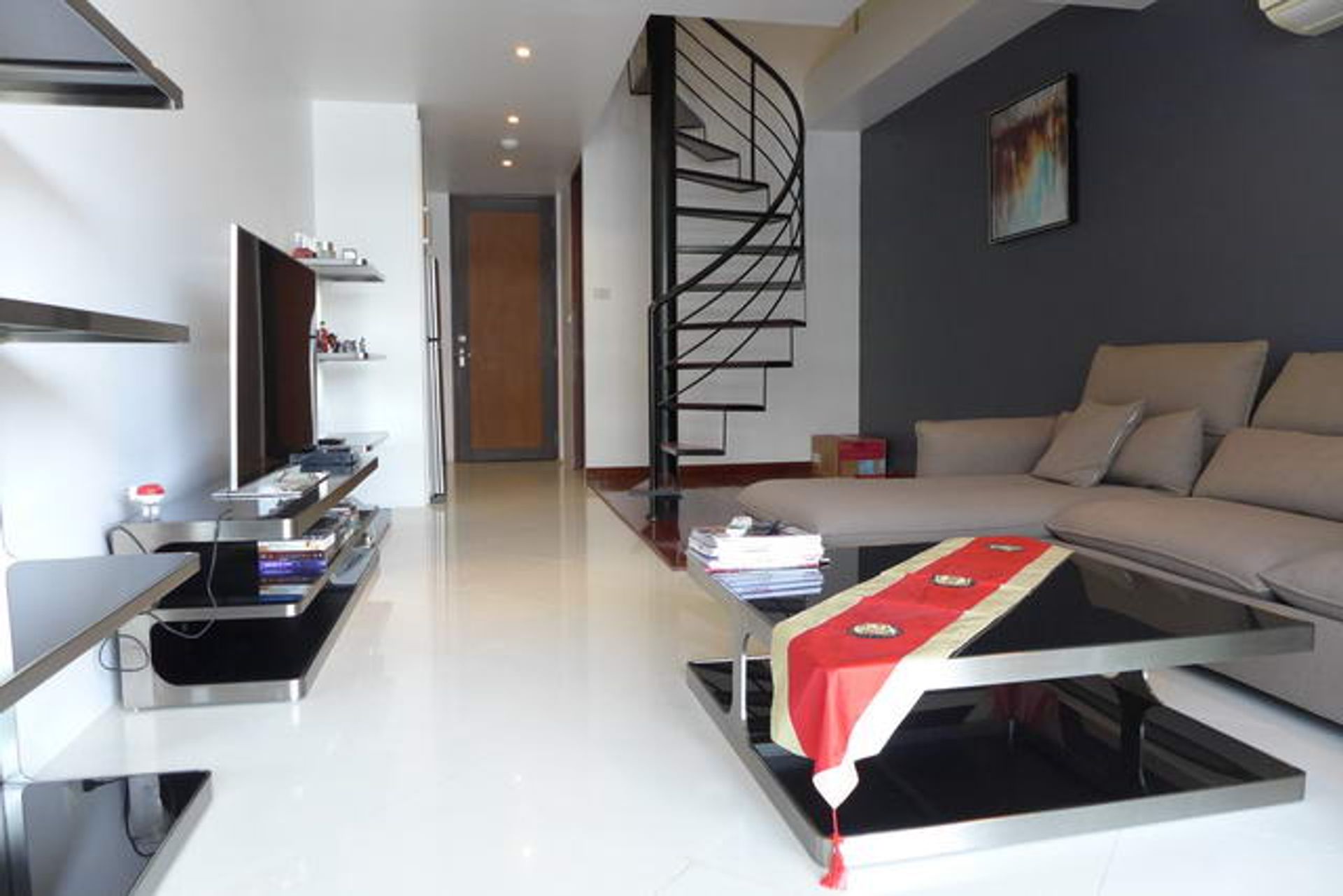 Condominio en Ban Phatthaya Tai, Chonburi 10105288