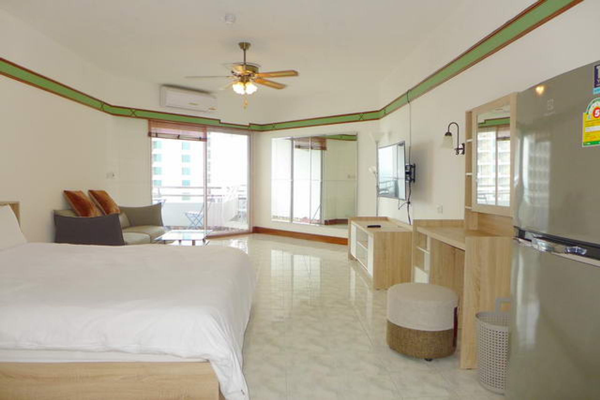 Condominio en Ban Phatthaya Nuea, Chon Buri 10105290